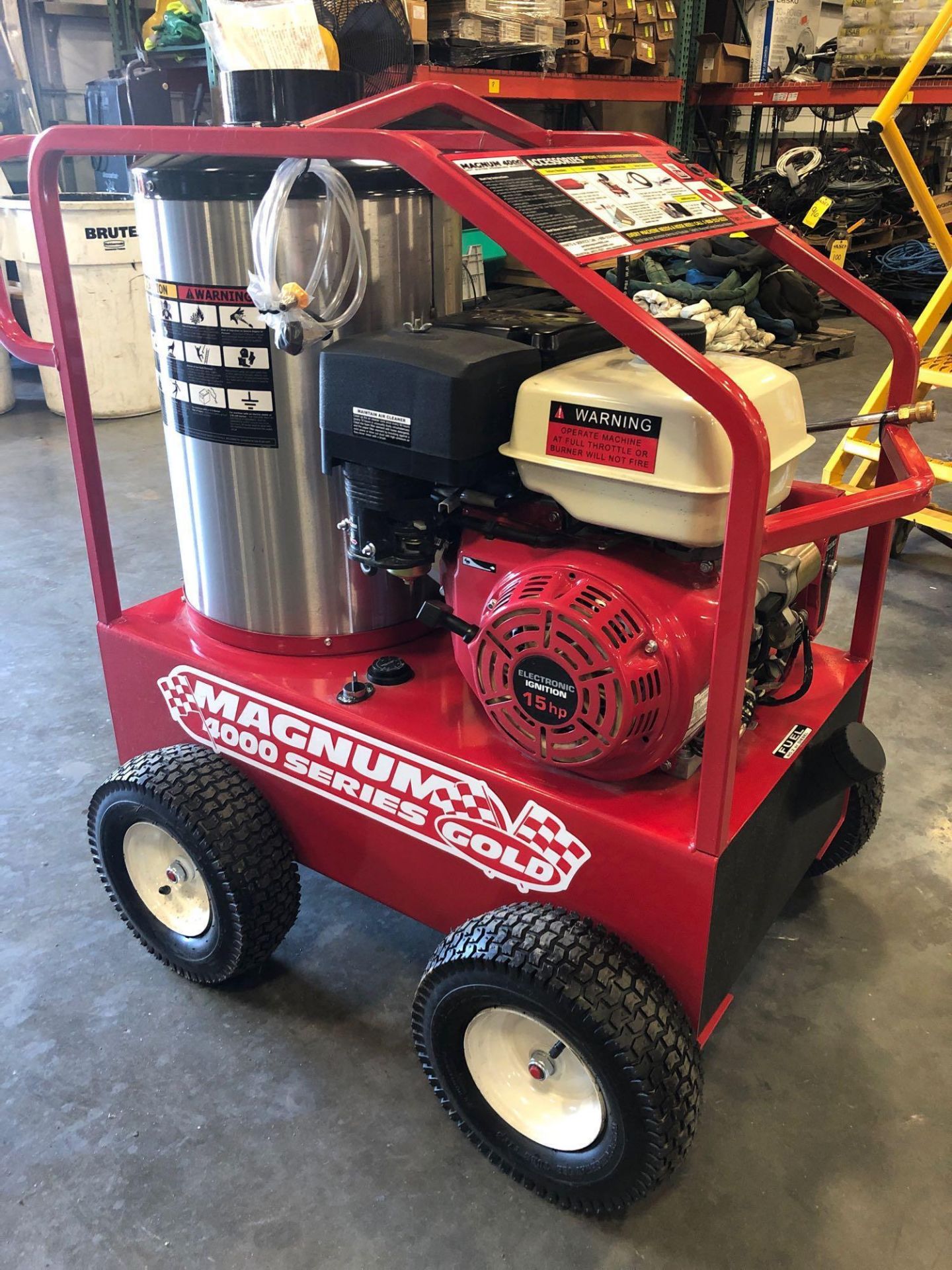 NEW 2019 EASY KLEEN MAGNUM GOLD 4,000 PSI HEATED PRESSURE WASHER, 12V, GAS POWERED, ELECTRIC START - Image 2 of 5