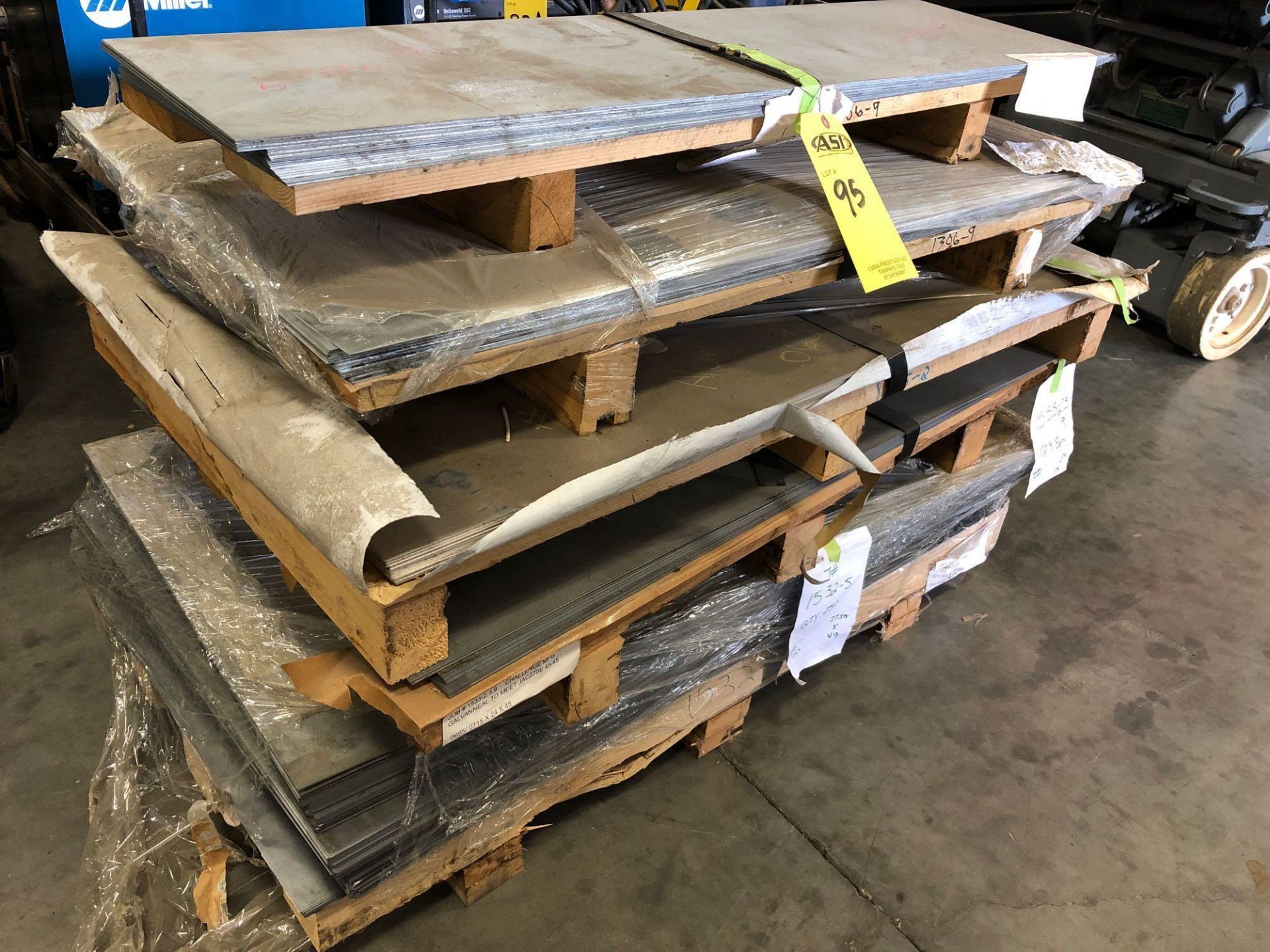 NEW ASSORTED INDUSTRIAL SHEET METAL - Image 2 of 6