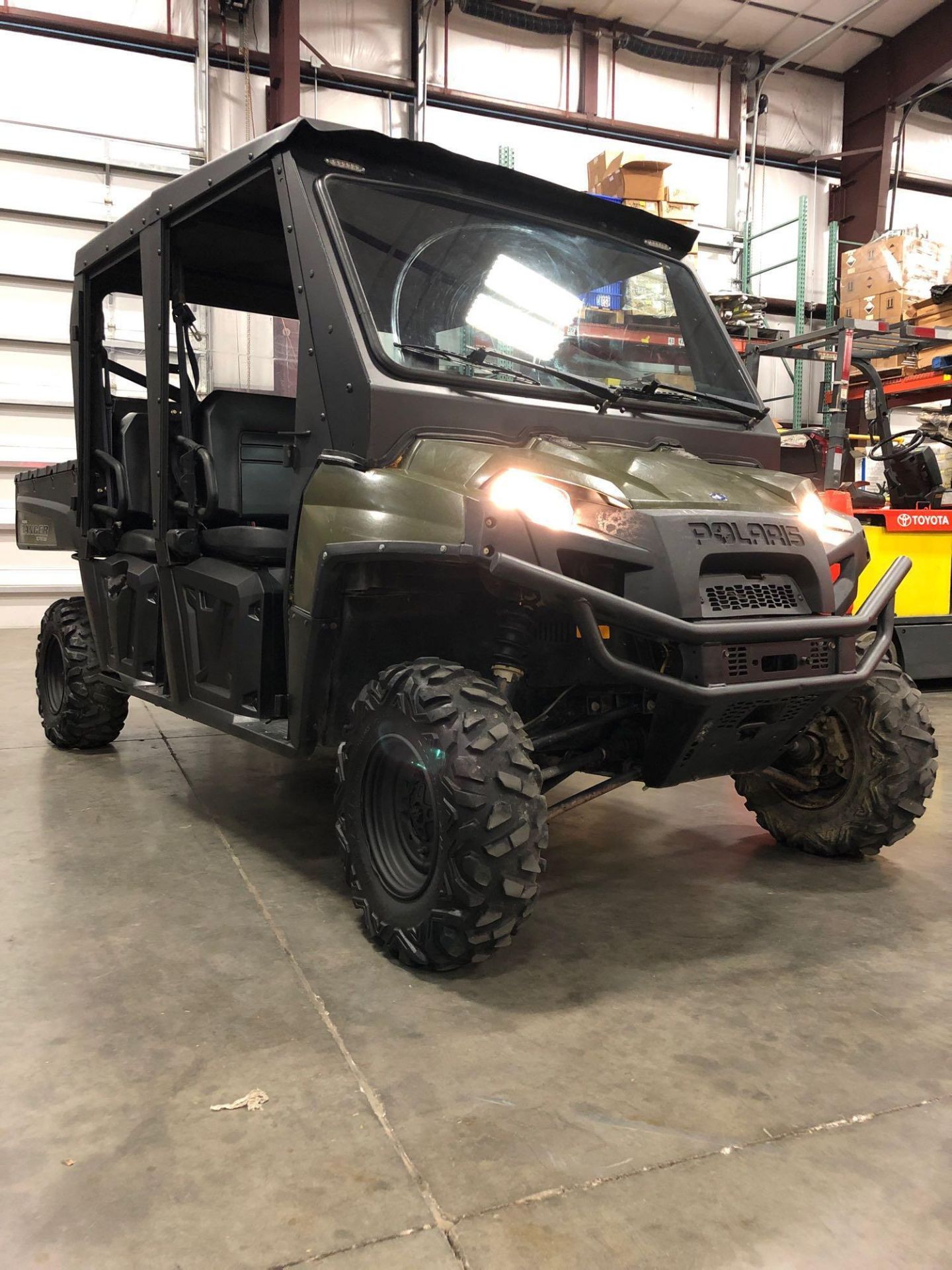 2010 POLARIS RANGER 4X4 800 EFI CREW CAB UTV, ALL TERRAIN - Image 6 of 10