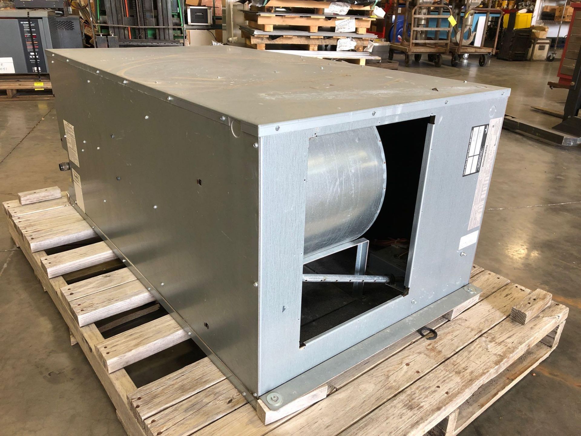 UNUSED 2015 LIEBERT MMD24E7PHEDB A/C UNIT - Image 4 of 5