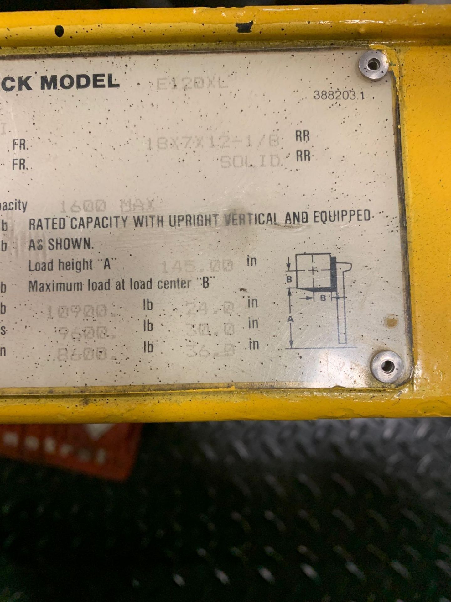 HYSTER E120XL FORKLIFT, 12,000 LB LIFT CAPACITY, ELECTRIC POWERED, - Image 5 of 8