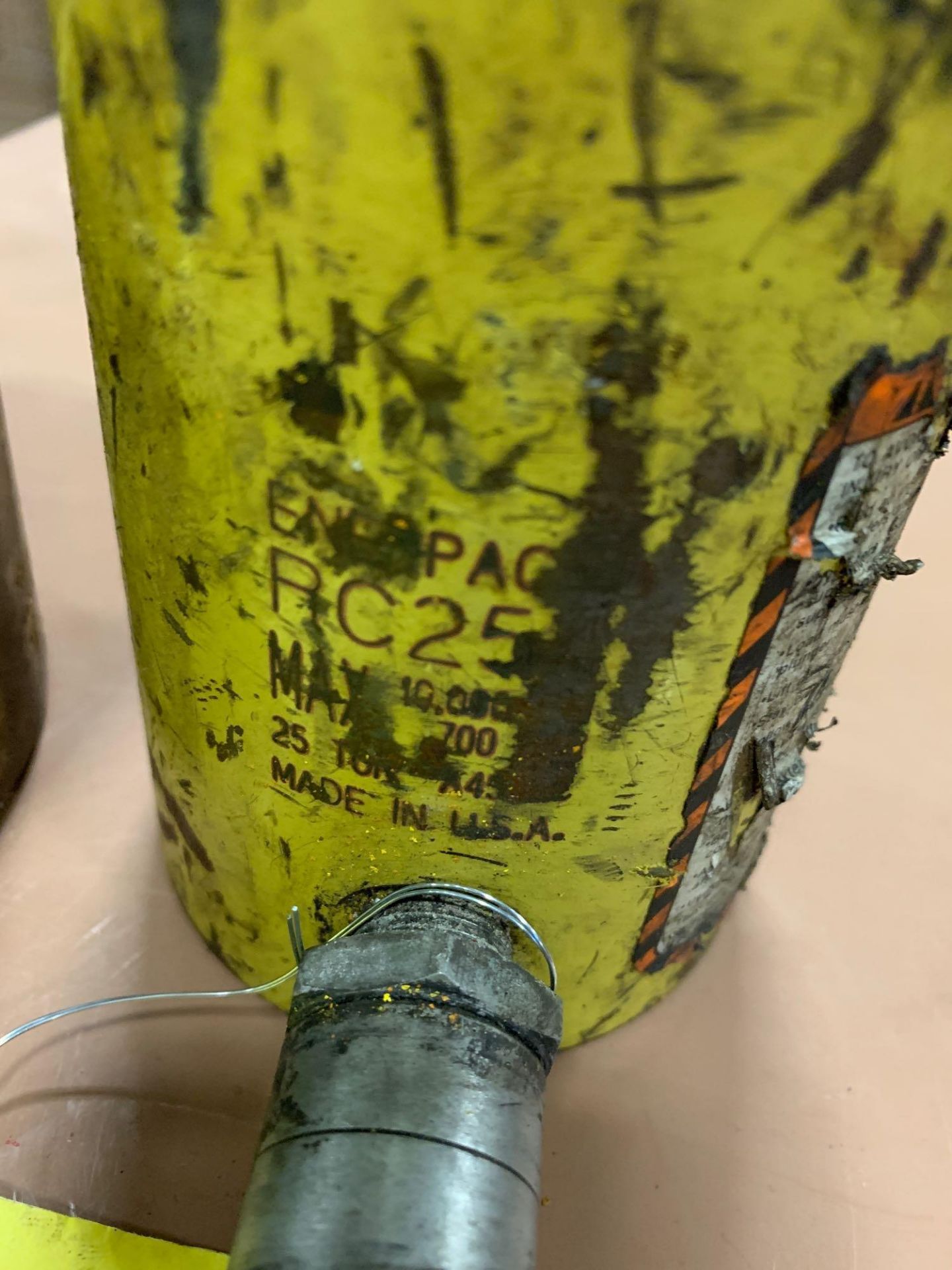 2 ENERPAC HYDRAULIC CYLINDERS - Image 2 of 2
