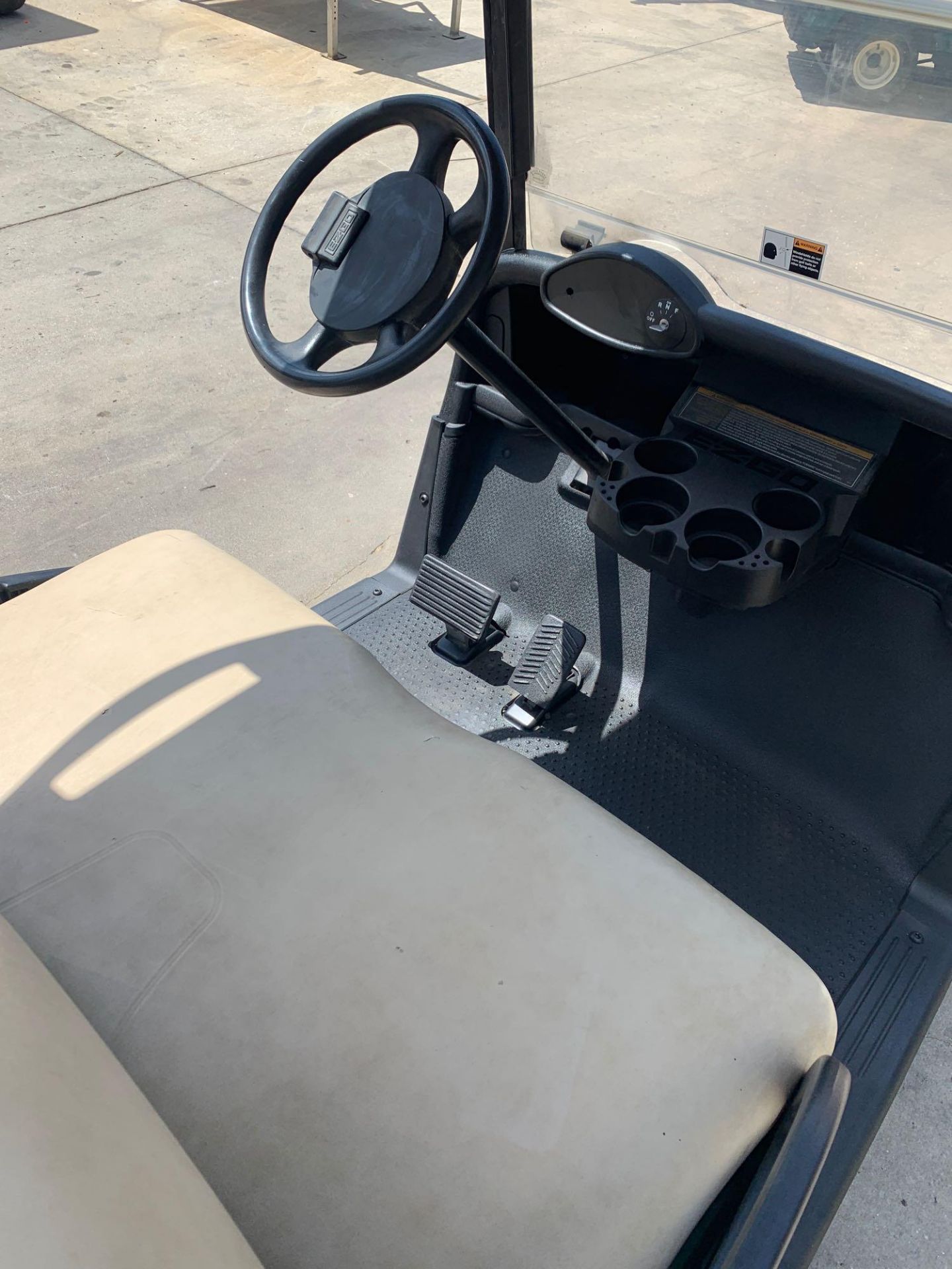 2015 EZ GO ELECTRIC GOLF CART, 48V - Image 5 of 5