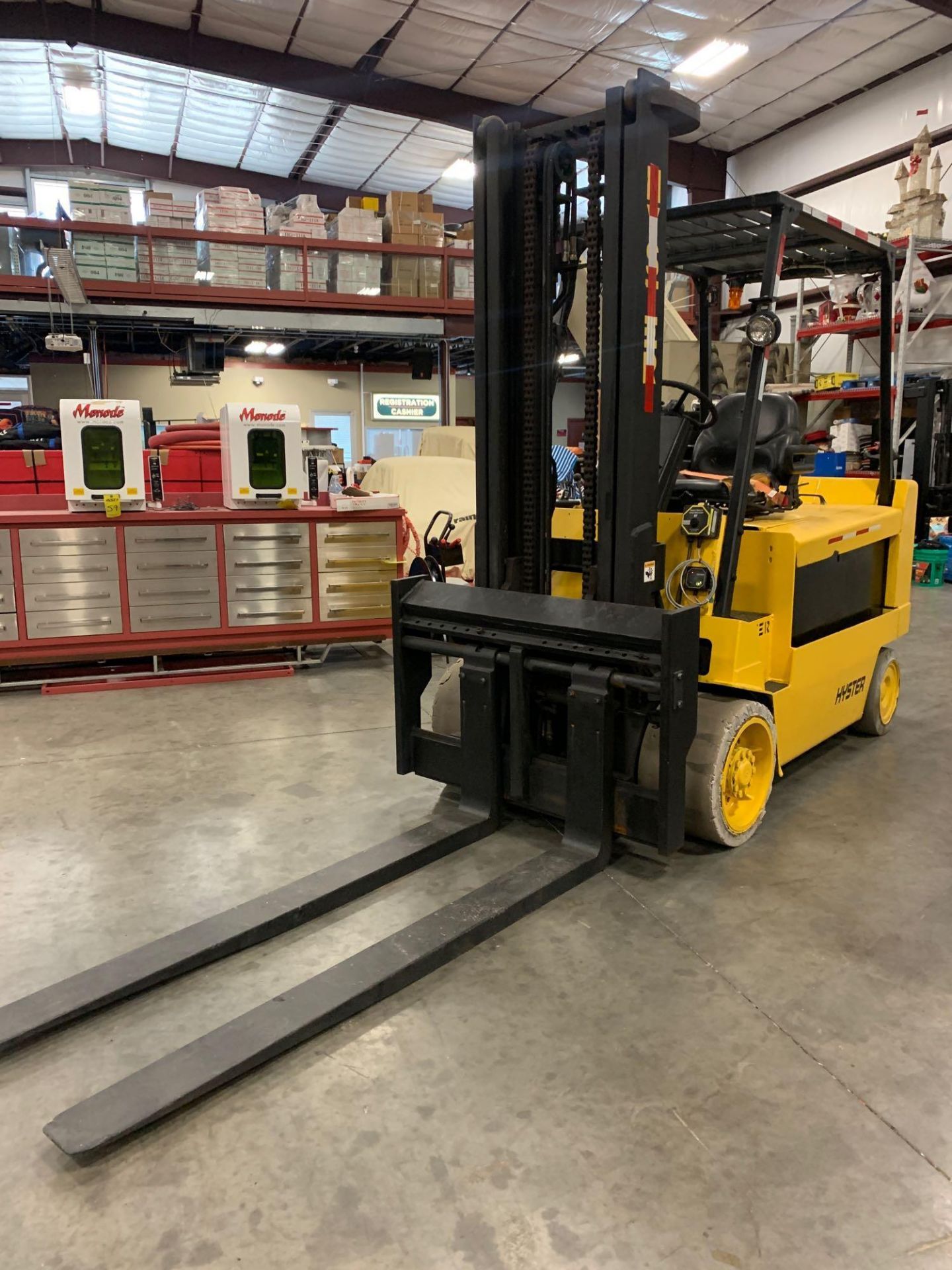 HYSTER E120XL FORKLIFT, 12,000 LB LIFT CAPACITY, ELECTRIC POWERED,