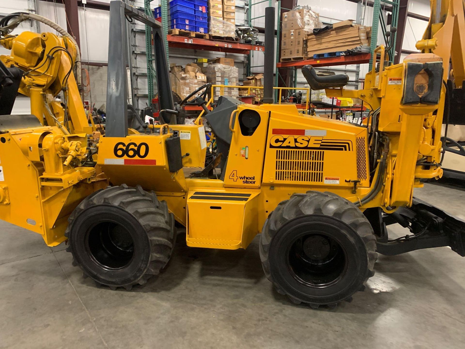 CASE 660 VIBRATING CABLE PLOW/TRENCHER WITH BACKHOE, PUSH BLADE, DIESEL POWERED, 4 WHEEL STEERING - Image 3 of 9