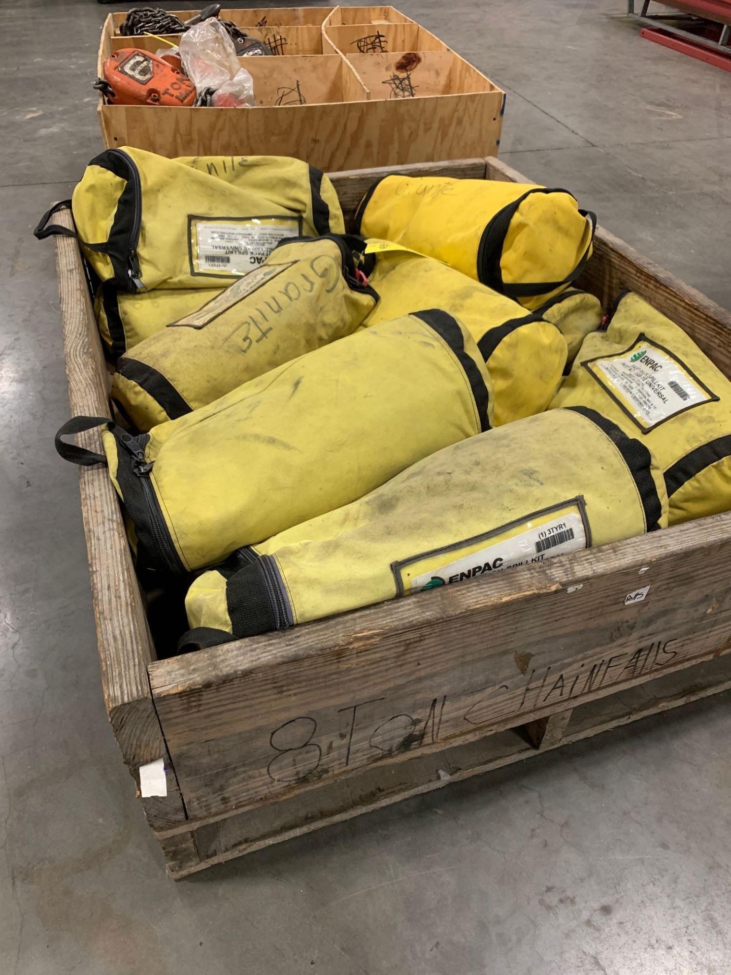 11 ENERPAC FAST PACK SPILLKIT 1300-YE UNIVERSAL IN CRATE - Image 2 of 4
