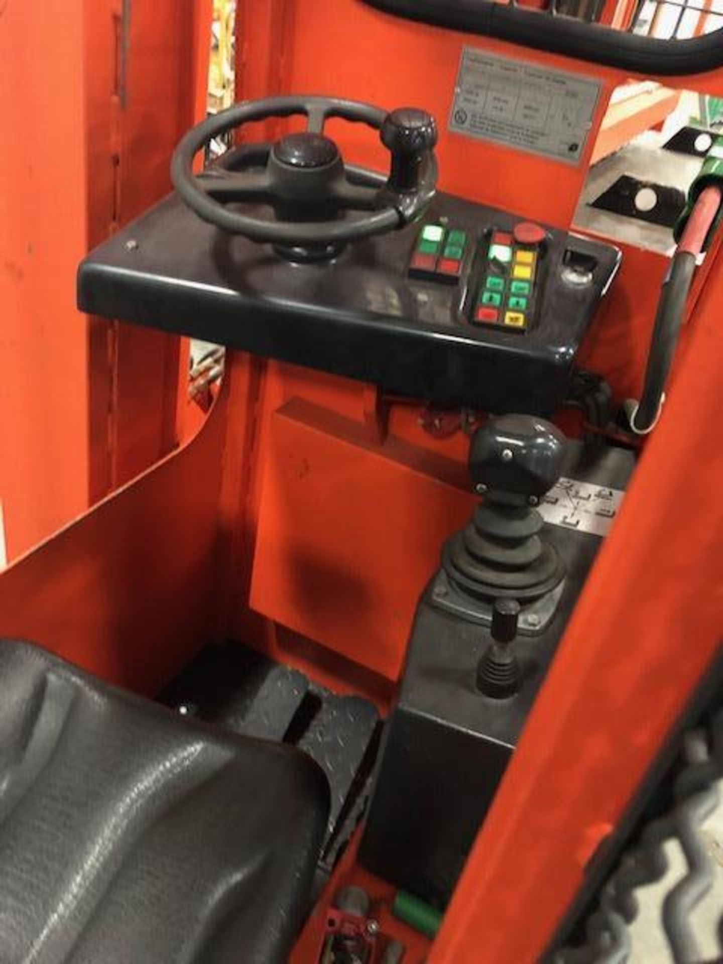 HUBTEX ELECTRIC FORKLIFT W/ROTATING TIRES FOR MULTI-DIRECTIONAL DRIVING - Image 12 of 17