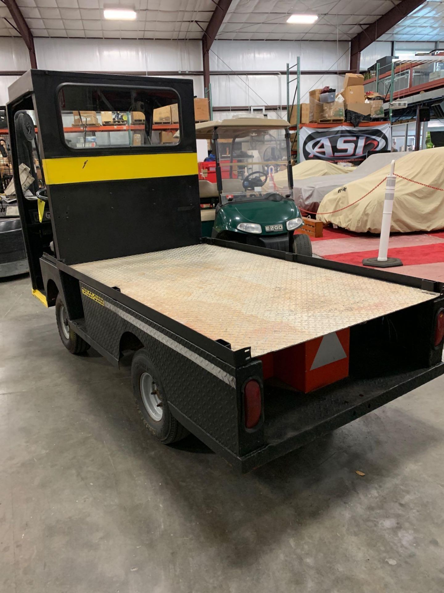 TAYLOR DUNN ELECTRIC FLATBED HEAVY DUTY UTILITY CART - Image 6 of 7