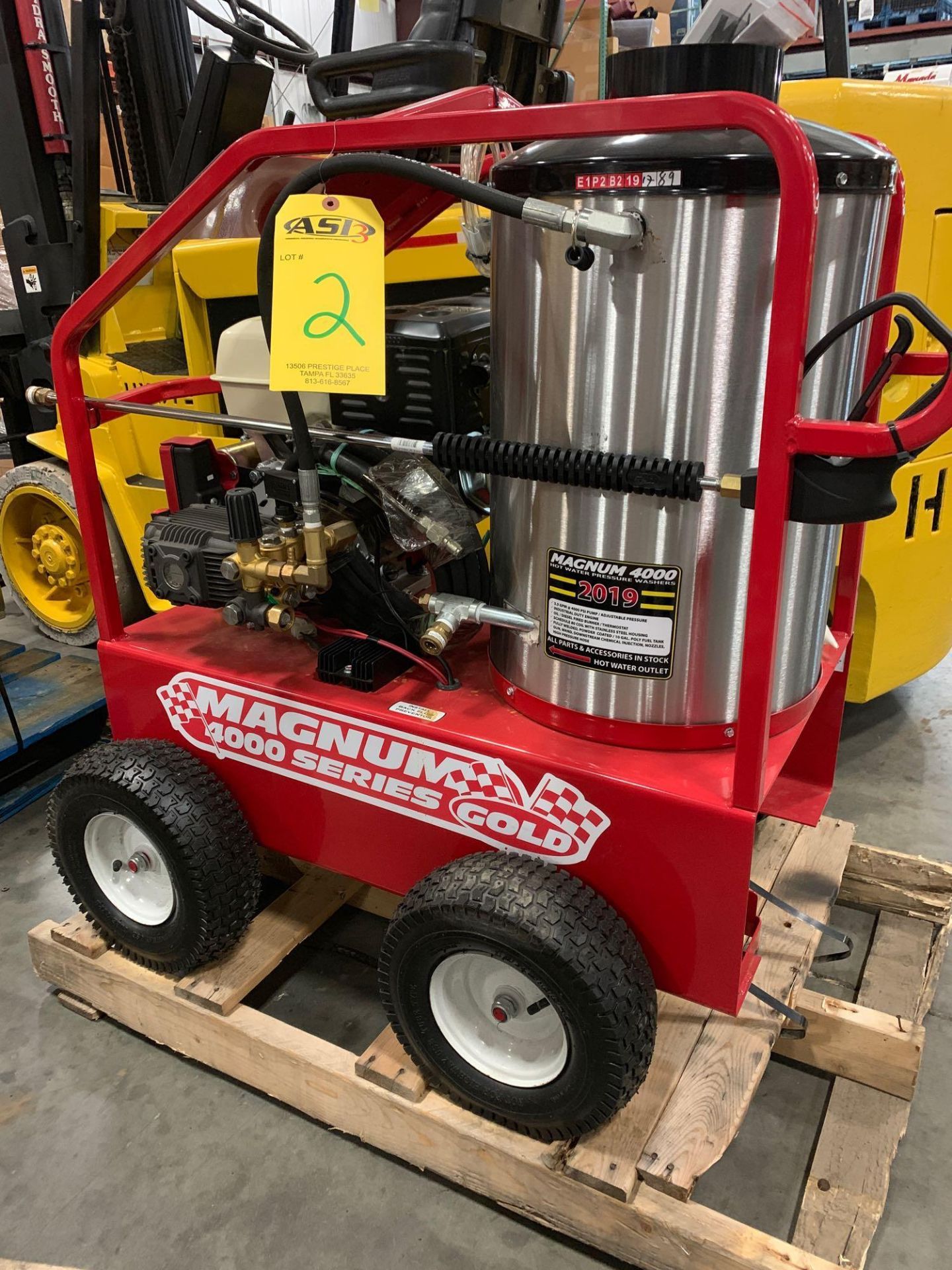 UNUSED 2019 MAGNUM 4000 SERIES HOT WATER PRESSURE WASHER- GAS POWERED WITH DIESEL BURNER