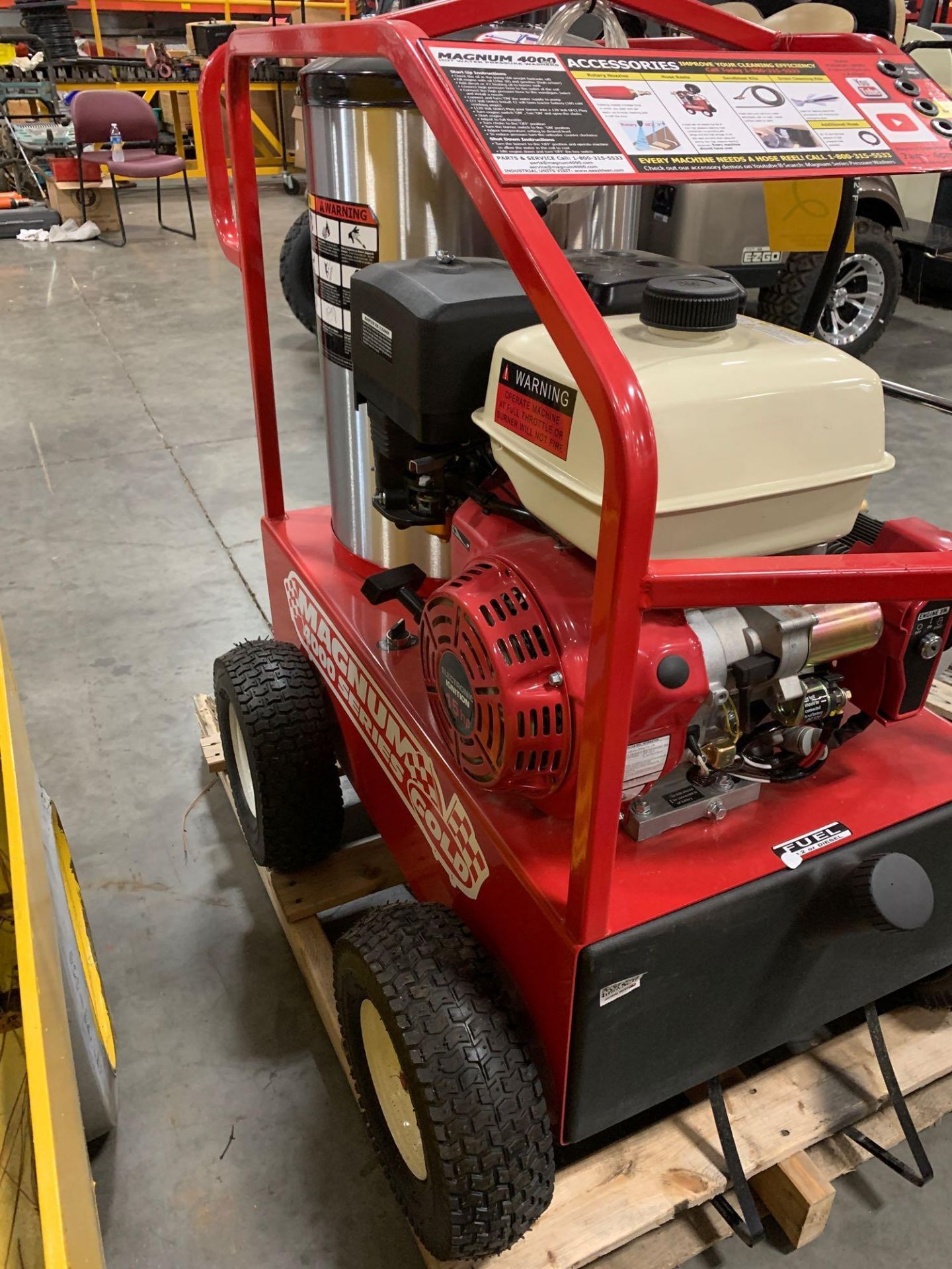 UNUSED 2019 MAGNUM 4000 SERIES HOT WATER PRESSURE WASHER- GAS POWERED WITH DIESEL BURNER - Image 3 of 4