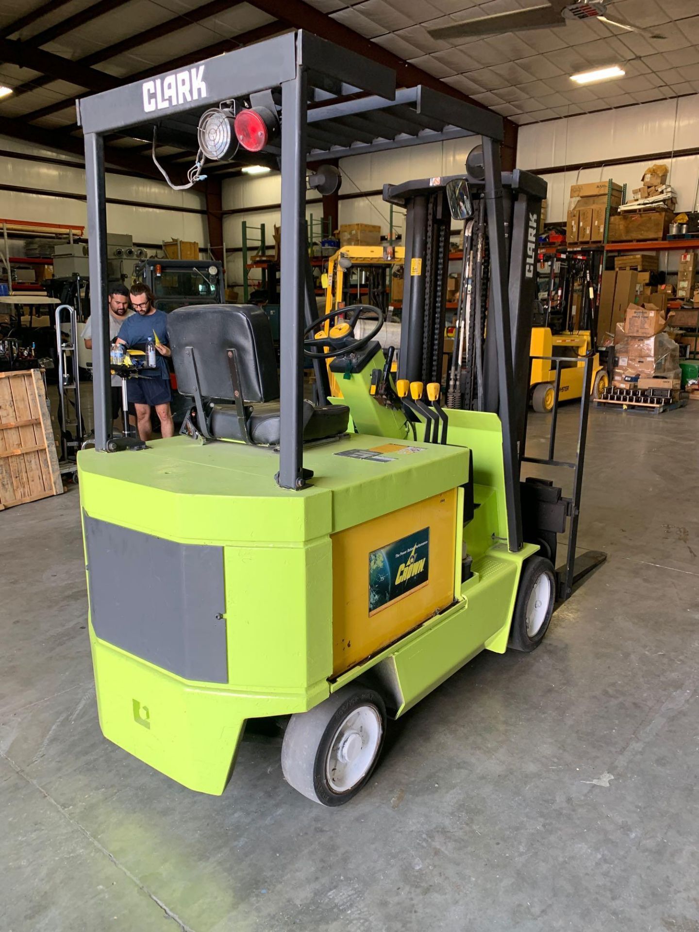 CLARK ECS30 36V ELECTRIC FORKLIFT, APPROX 5000LB CAPACITY - Image 3 of 8