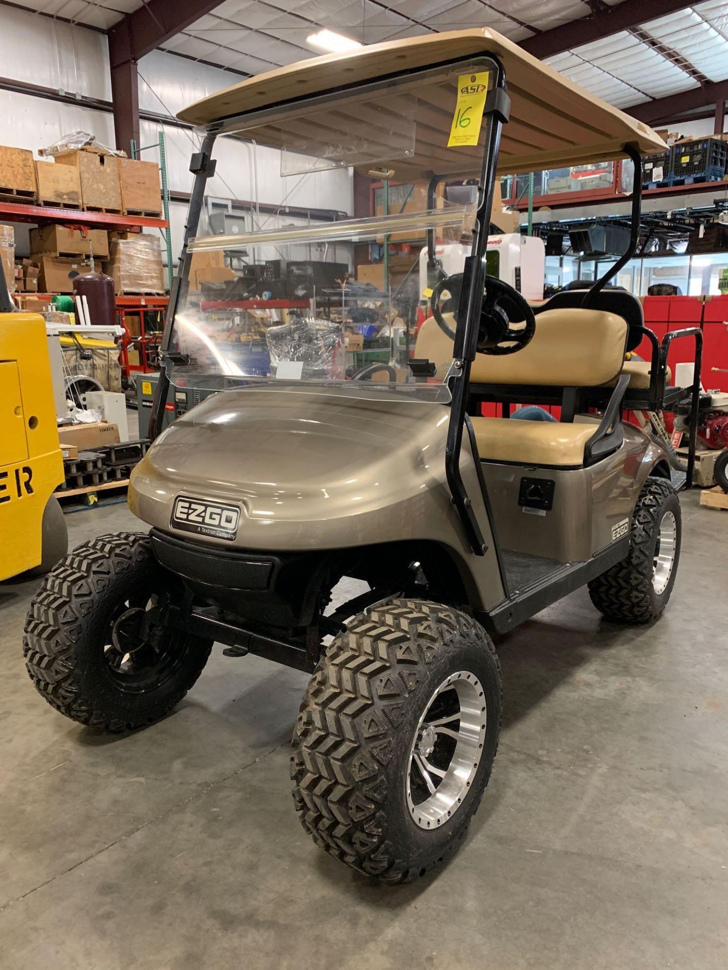 2015 EZ-GO TXT 48V HIGH SPEED LIFTED 4 SEAT GOLF CART