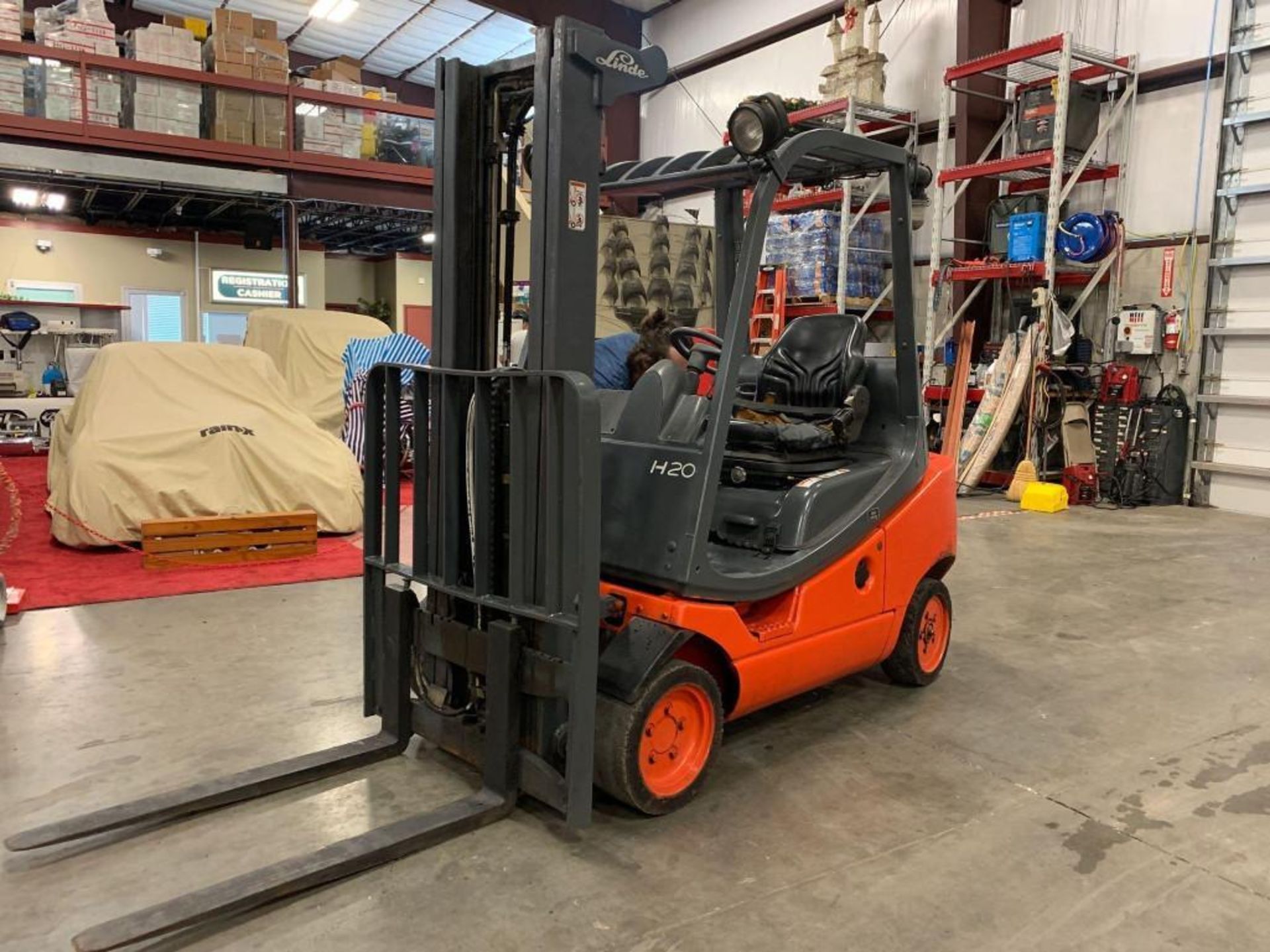 LINDE H20-CD DIESEL FORKLIFT 4000LB 3720HRS - Image 2 of 6