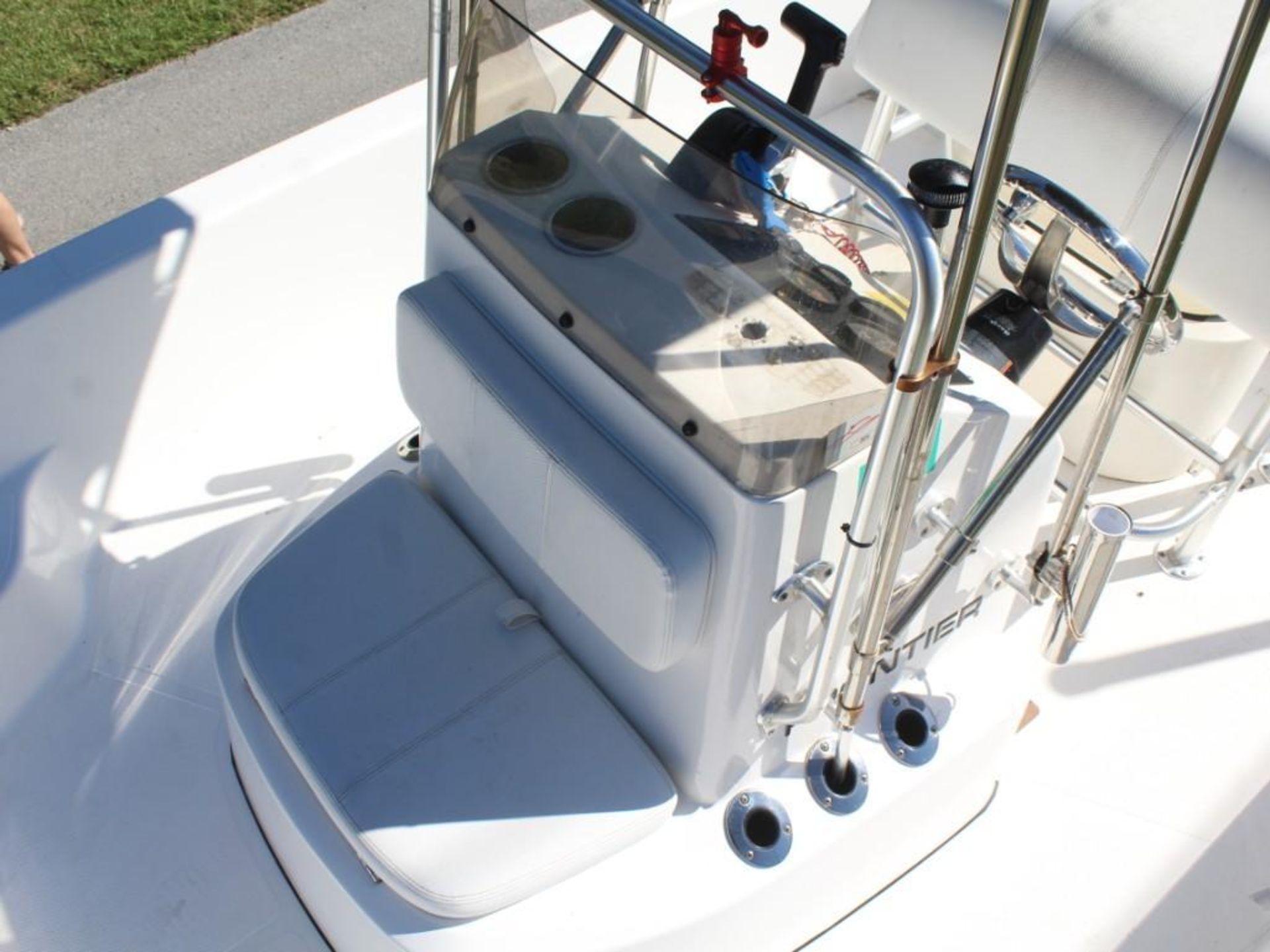 2018 K2M VS CENTER CONSOLE BOAT WITH TRAILER, YAMAHA MOTOR - Image 14 of 26