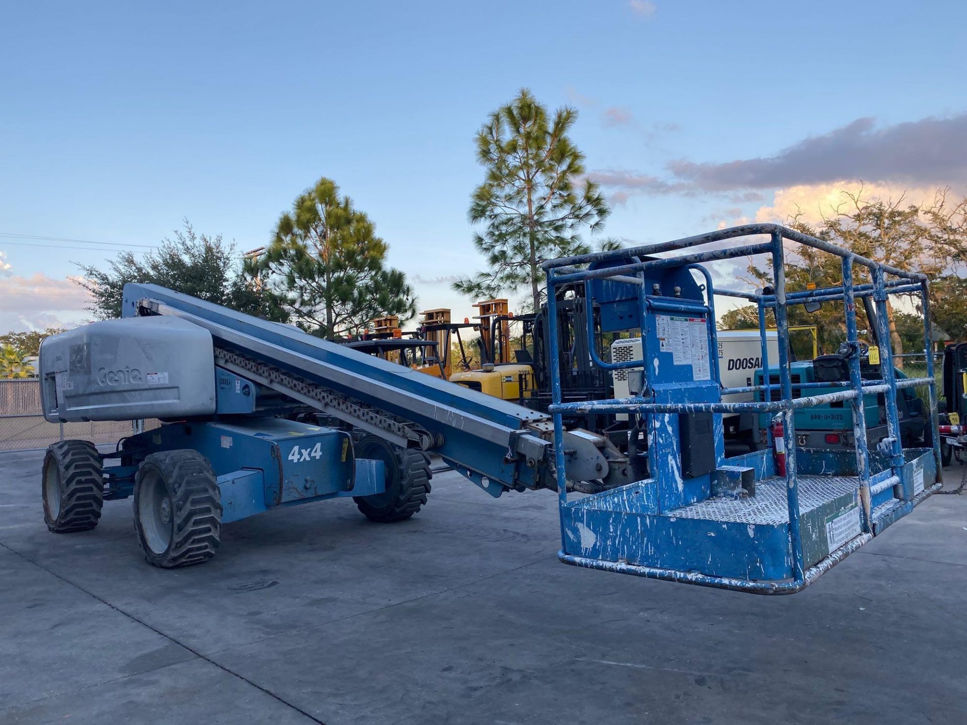 GENIE S-60 DIESEL 4 x 4 BOOM LIFT, 60' PLATFORM HEIGHT, RUNS & OPERATES - Image 4 of 7