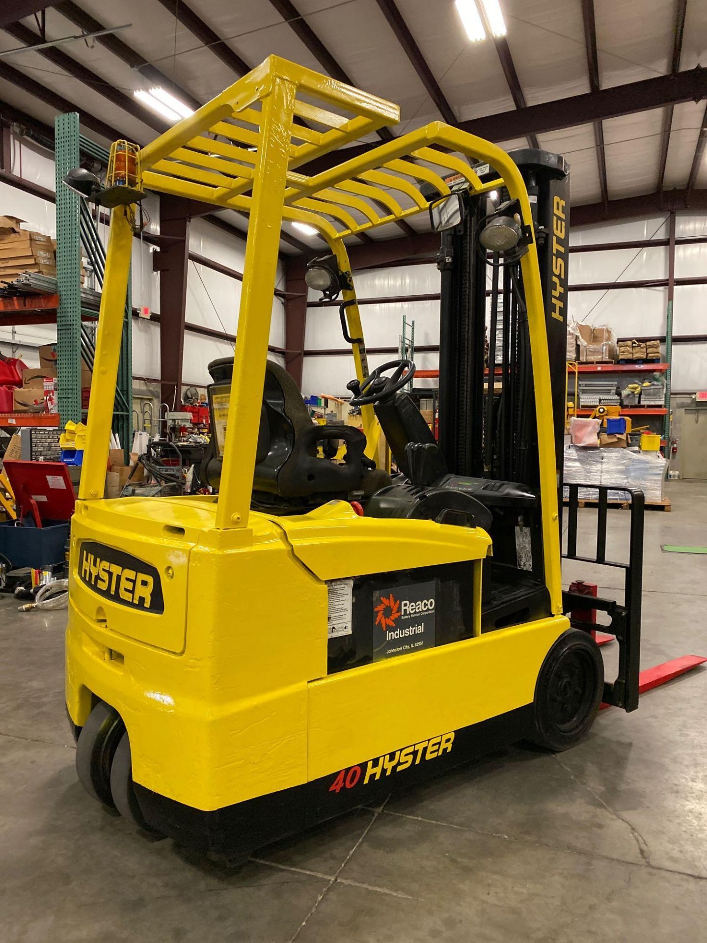 HYSTER J40ZT ELECTRIC FORKLIFT, TILT, SIDESHIFT, CUSHION TIRES, RUNS AND OPERATES - Image 3 of 7