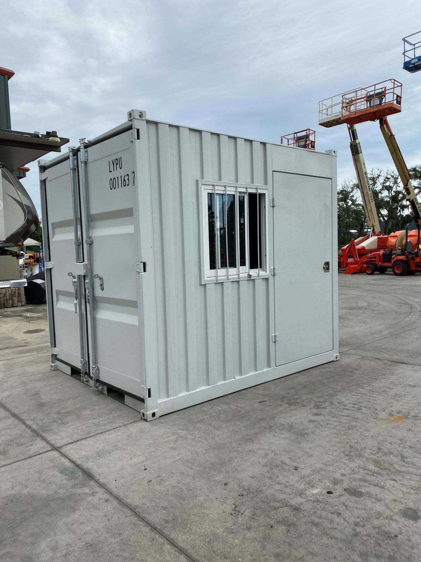 UNUSED STORAGE/OFFICE CONTAINER, REAR SWING DOORS, SIDE DOOR, FORKLIFT POCKETS - Image 4 of 4