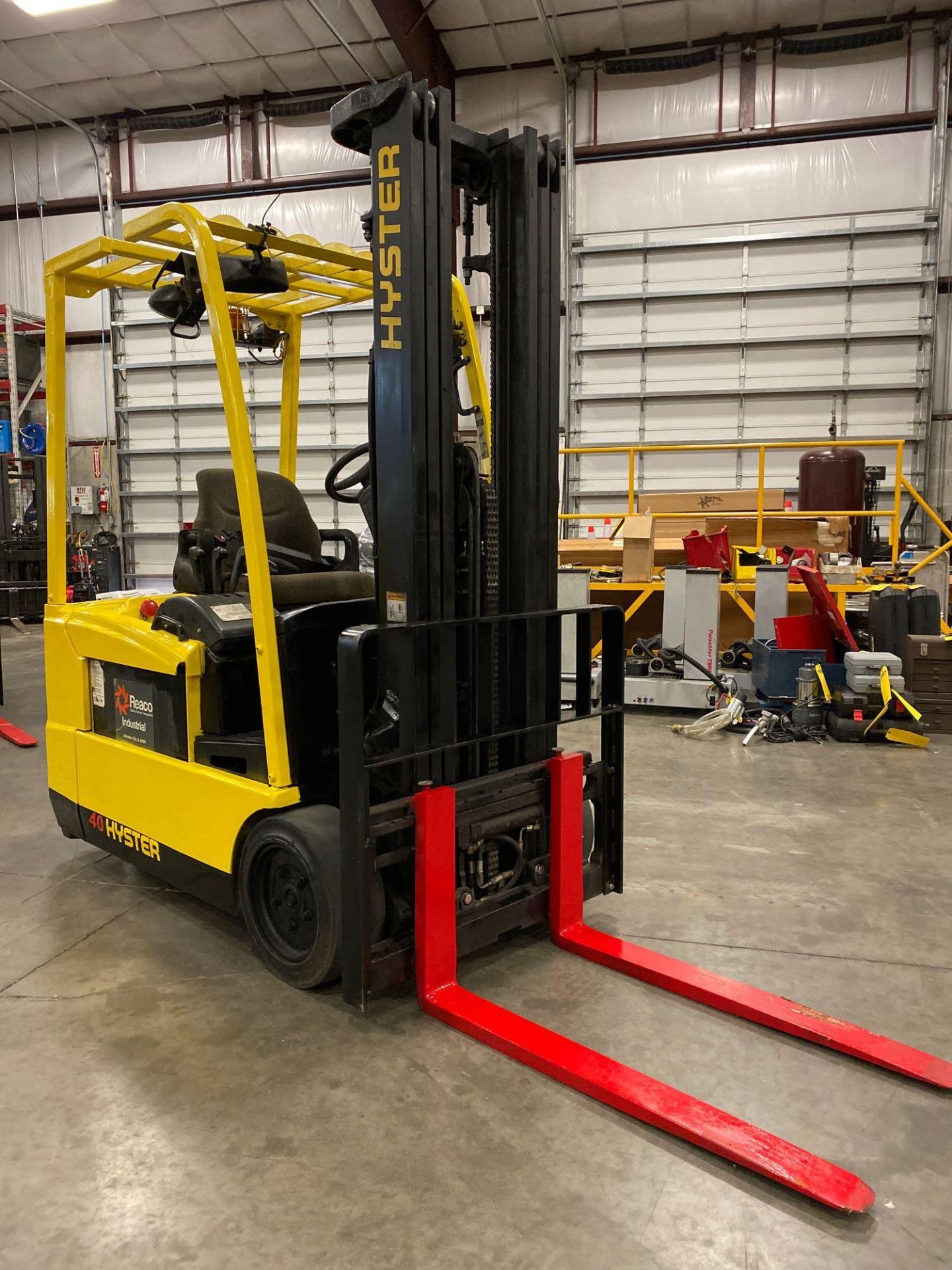 HYSTER J40ZT ELECTRIC FORKLIFT, TILT, SIDESHIFT, CUSHION TIRES, RUNS AND OPERATES - Image 2 of 7