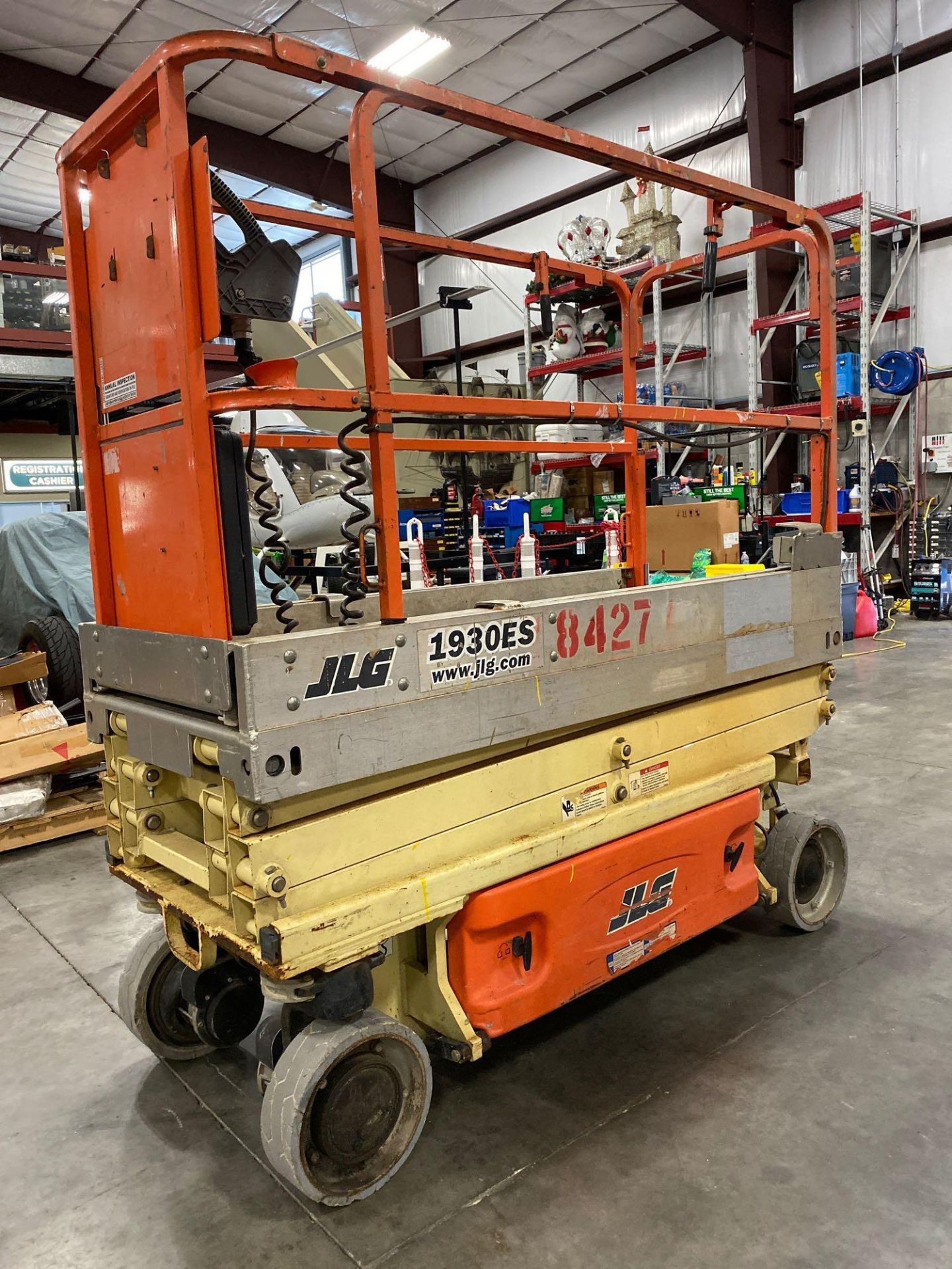 2014 JLG 1930 ES ELECTRIC SCISSOR LIFT, SELF PROPELLED, 19' PLATFORM HEIGHT, 500 LB CAPACITY, SLIDE - Bild 2 aus 6