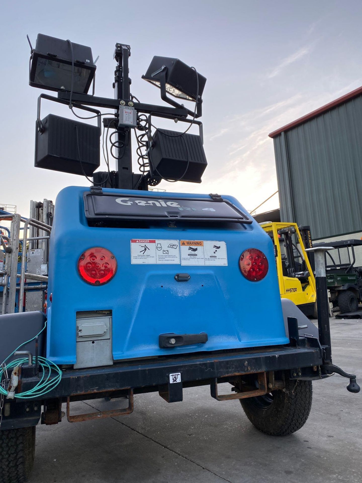 2016 GENIE RL4 DIESEL GENERATOR/LIGHT TOWER, TRAILER MOUNTED, RUNS AND OPERATES - Image 4 of 5