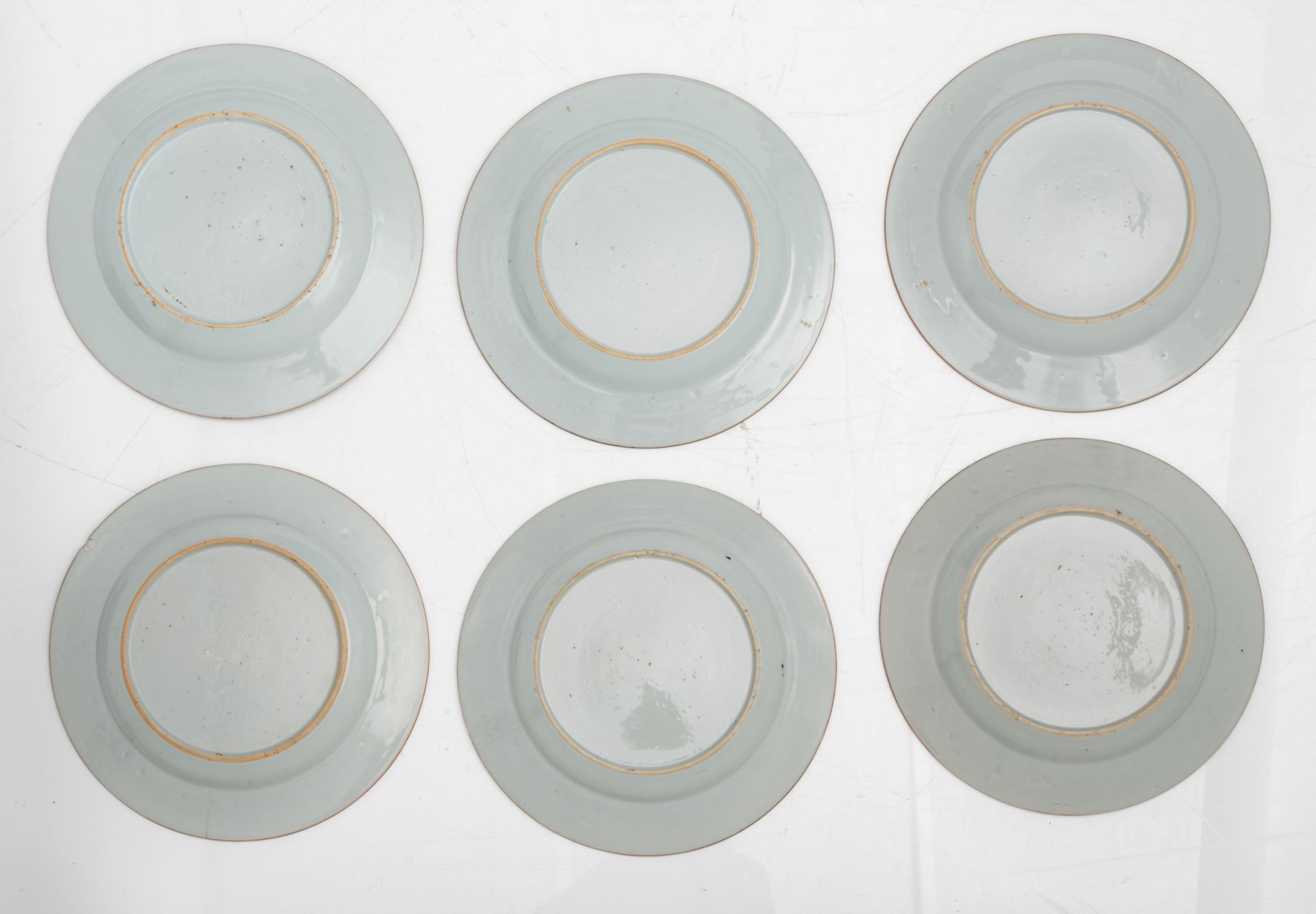A lot of 35 Chinese Imari porcelain dishes, second quarter of the 18thC, ø 22 - 28 cm - Bild 11 aus 15