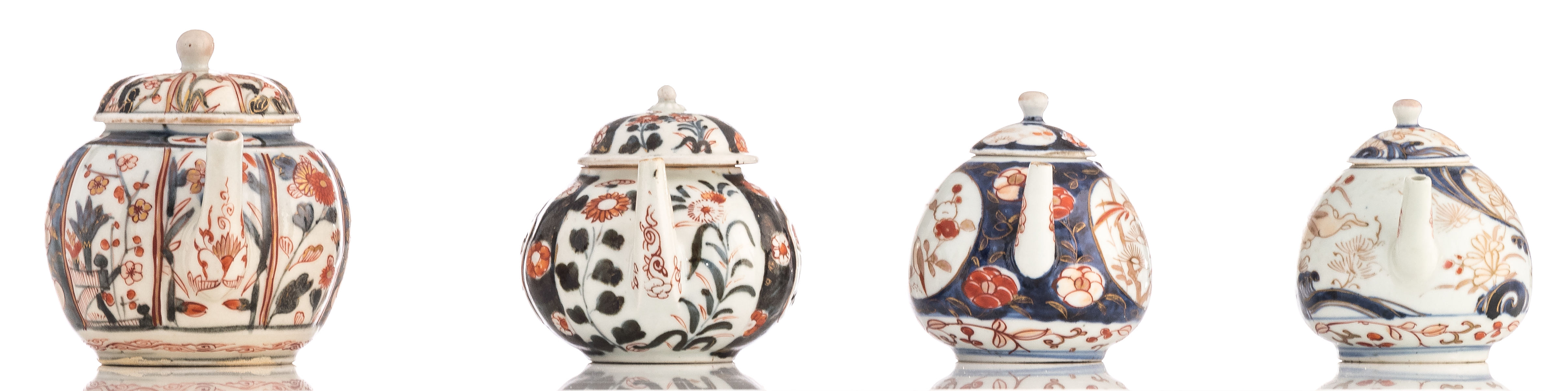 A lot of various Japanese Arita Imari porcelain tea pots, 18thC, H 7,8 - 12 cm - Image 6 of 12