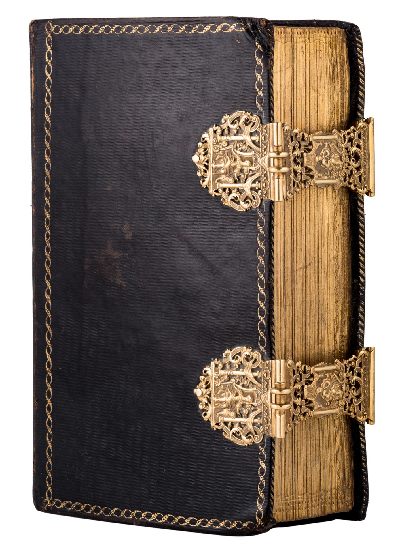 Statenbijbel, 'De Erven J. Allaert 'S. Gravenhage 1817', with a leather binding and gilt edges, the