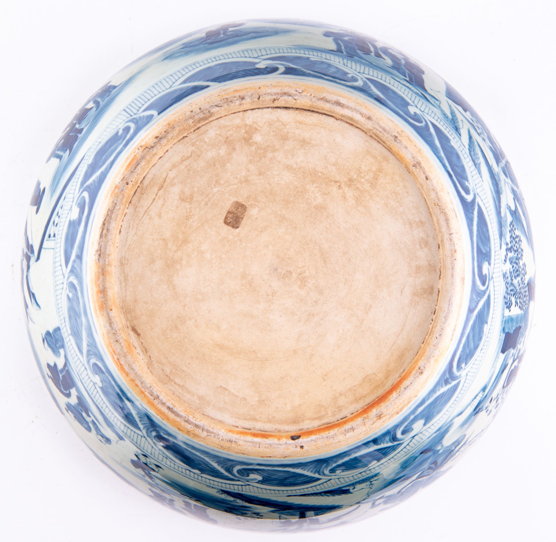 A Chinese blue and white jardiniere, decorated with daily life scenes, H 33 - ø 41,5 cm - Bild 7 aus 7