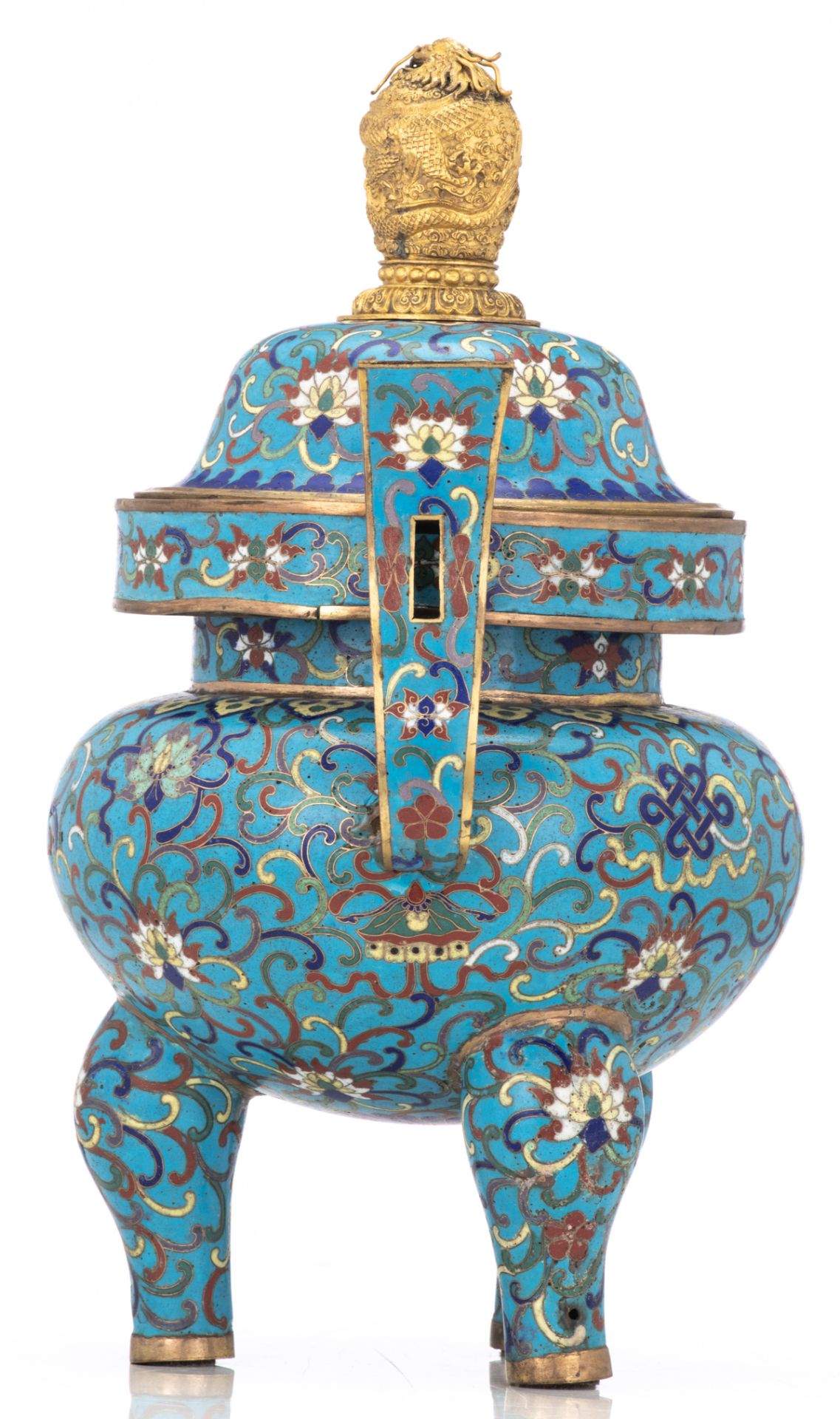 A Chinese tripod cloisonné incense burner with a gilt metal dragon relief knob, Qing dynasty, H 45 c - Bild 2 aus 6
