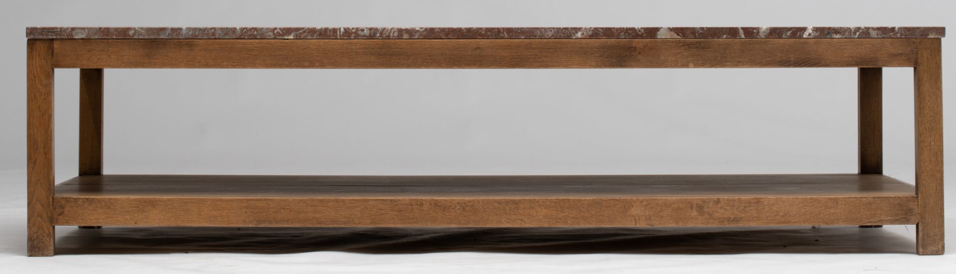 An oak coffee table with a rouge royale marble top, H 41 - W 161 - D 91 cm - Bild 2 aus 4
