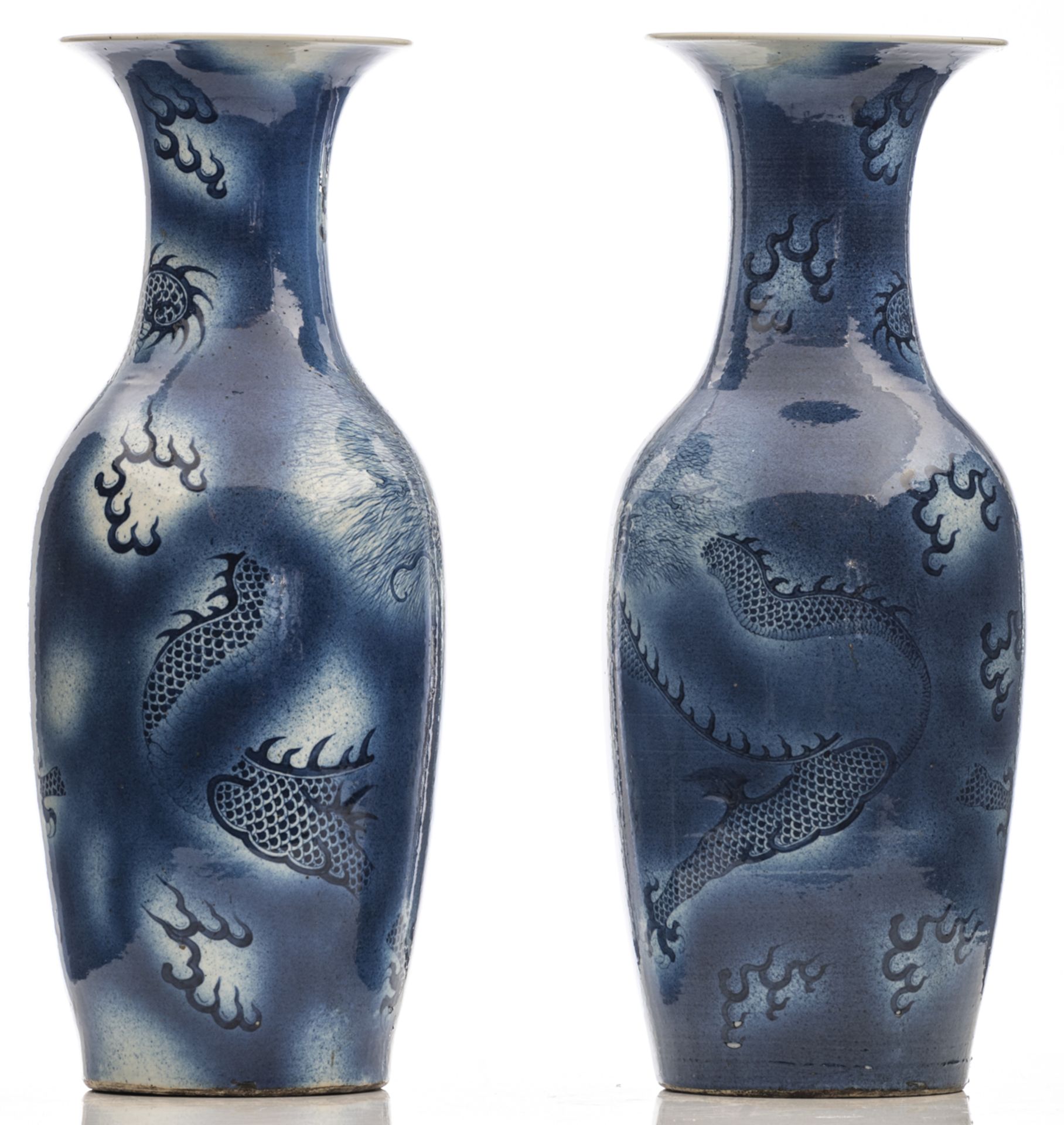 A pair of Chinese blue and white vases, decorated with a dragon chasing the flaming pearl, 19thC, H - Bild 2 aus 6