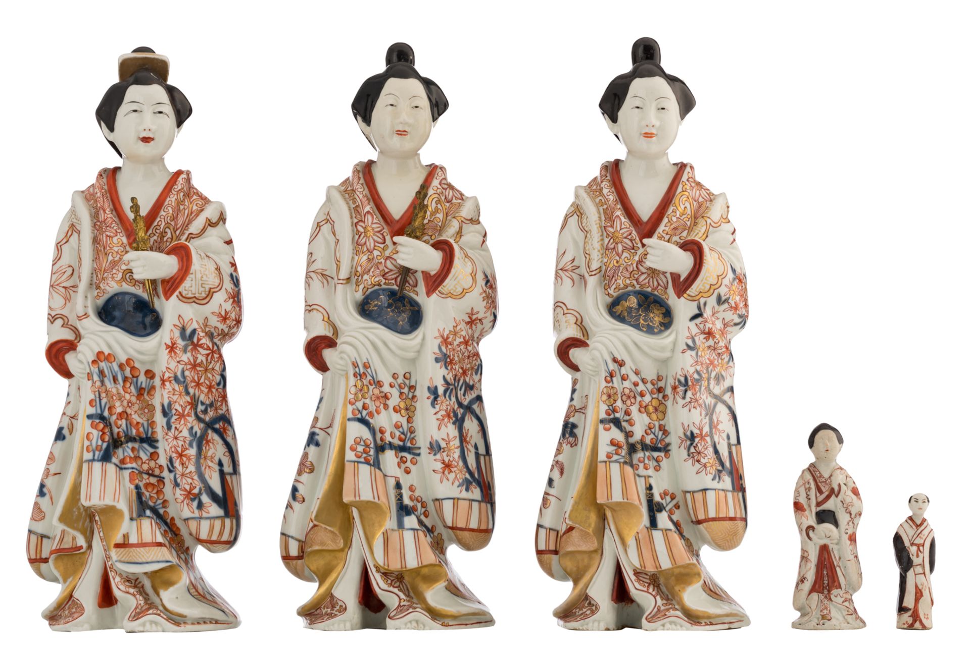 A lot of various Japanese Arita Imari figures, consisting of a set of three large female, one small