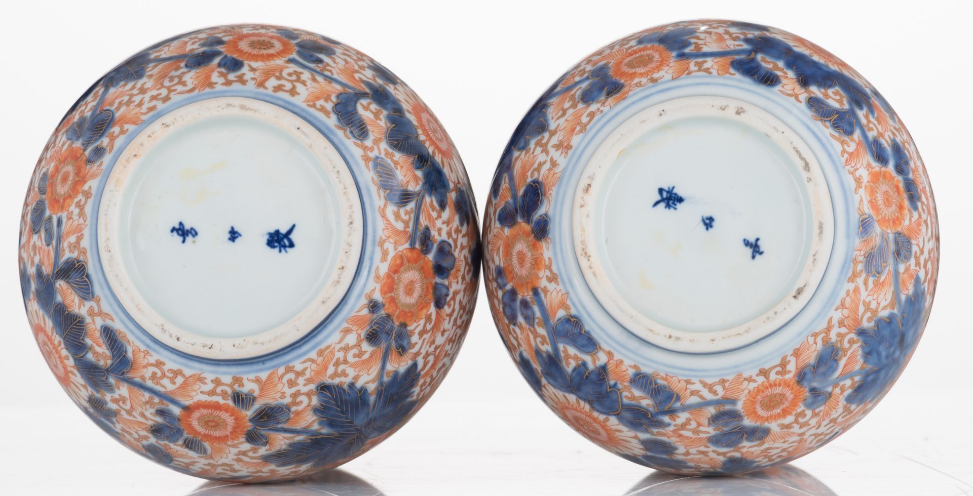 A fine pair of two Japanese Arita Imari double gourd vases, decorated with flower branches, later 18 - Image 6 of 6