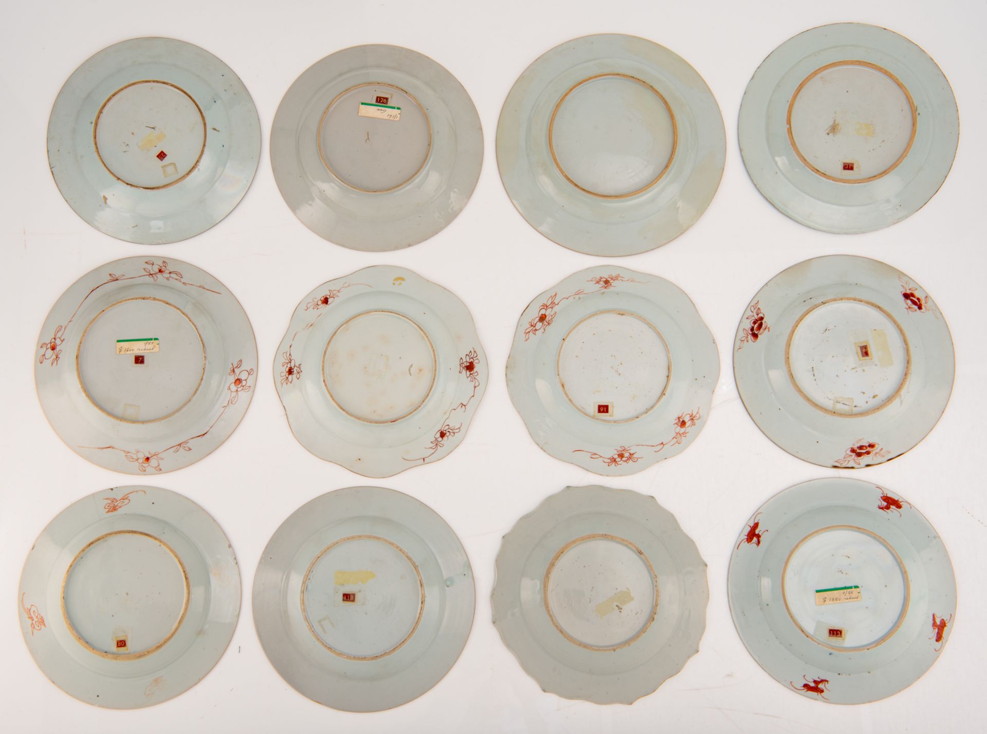 A pair of Chinese famille rose lobed dishes; added ten ditto and polychrome dishes, 18thC, ø 22,5 - - Bild 3 aus 3