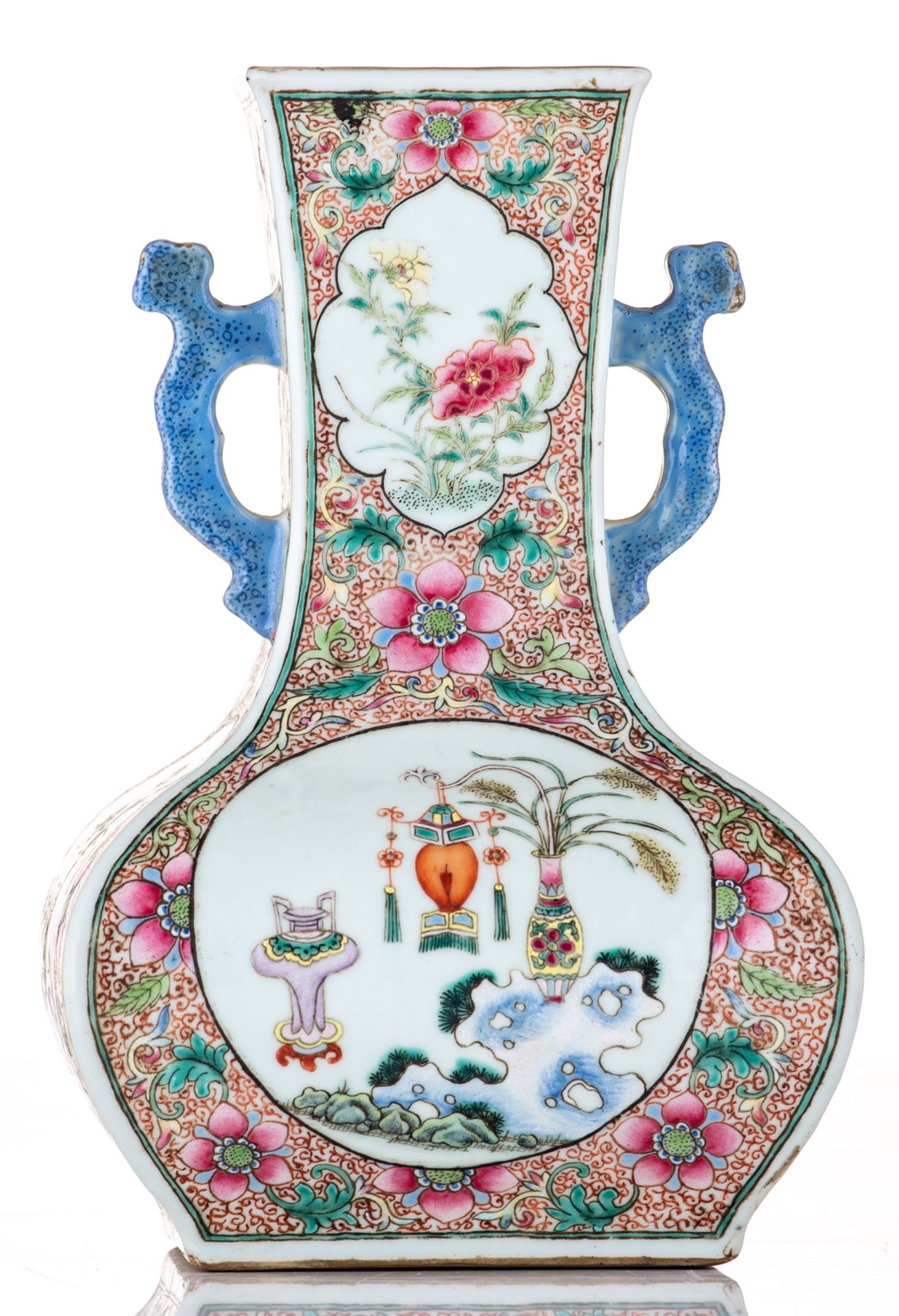 A Chinese famille rose floral decorated quadrangular bottle vase, the roundels with flower vases, la - Bild 3 aus 6