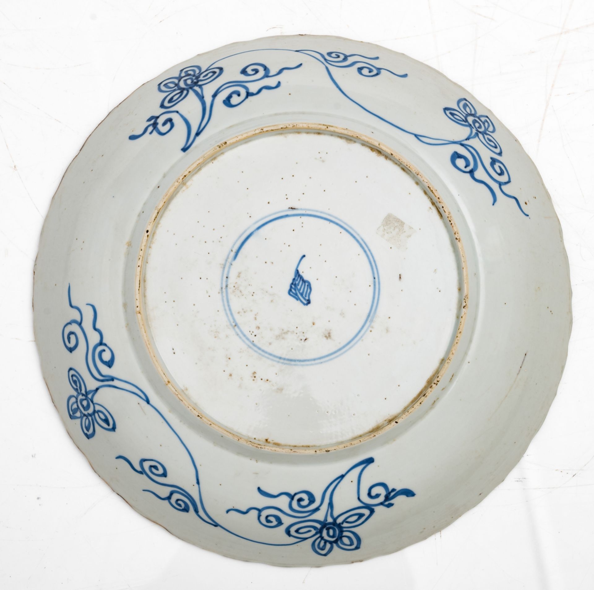 A lot of various Chinese blue and white porcelain items, consisting of a 'Kraak' dish, three dishes - Bild 5 aus 5