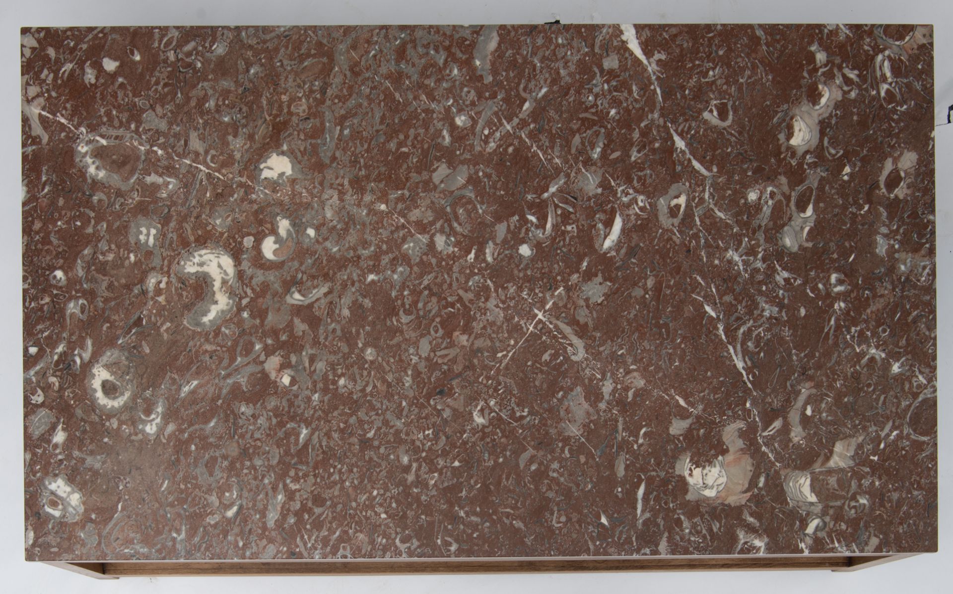 An oak coffee table with a rouge royale marble top, H 41 - W 161 - D 91 cm - Bild 4 aus 4