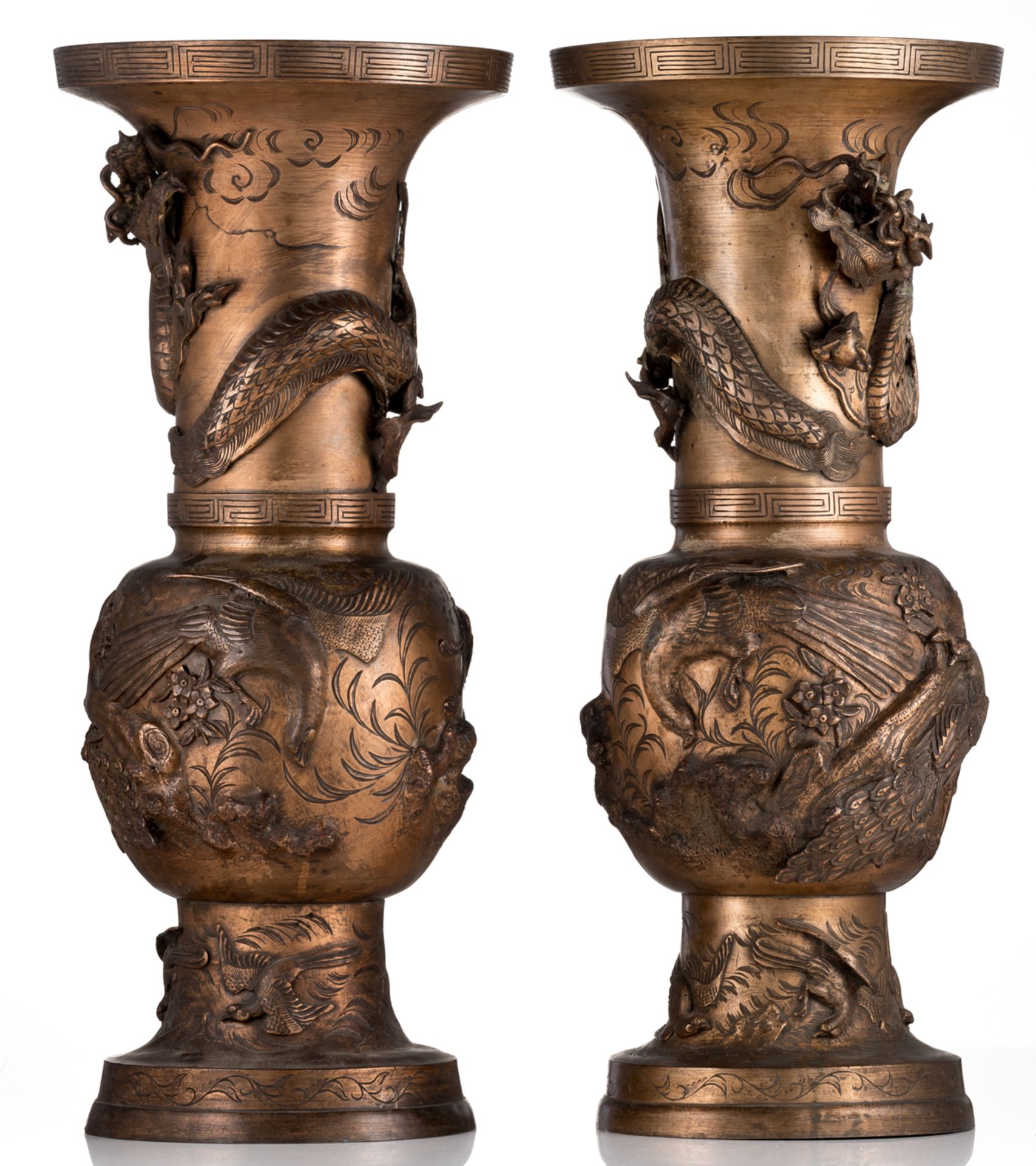 A pair of Japanese gilt bronze ornamental vases, overall relief decorated with birds, flowers and a - Bild 4 aus 6