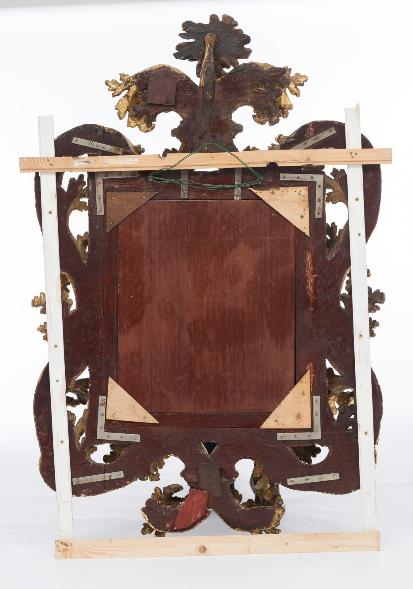 An impressive Italian Baroque mirror with a richly sculpted gilt wooden frame, the mirror with a cut - Image 3 of 3