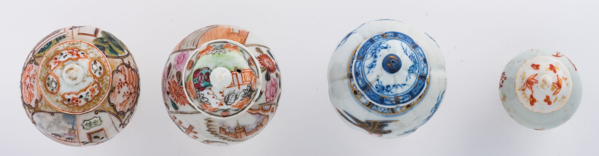 A lot of four Chinese porcelain tea caddies, relief decorated with scrollwork, the smallest one was - Image 5 of 7