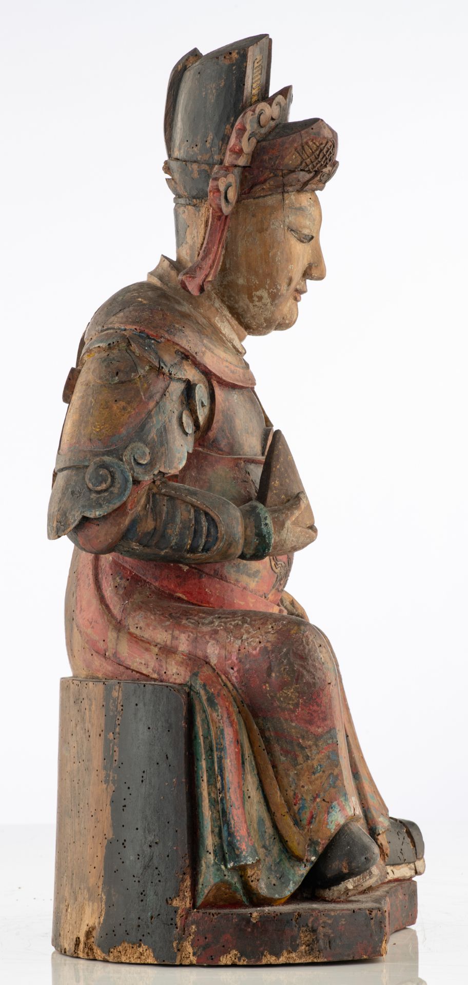 Wooden figure of the “Great Thearch and Divine agent of Five Manifestations”, Early 19thC, H 73 cm - Bild 4 aus 5