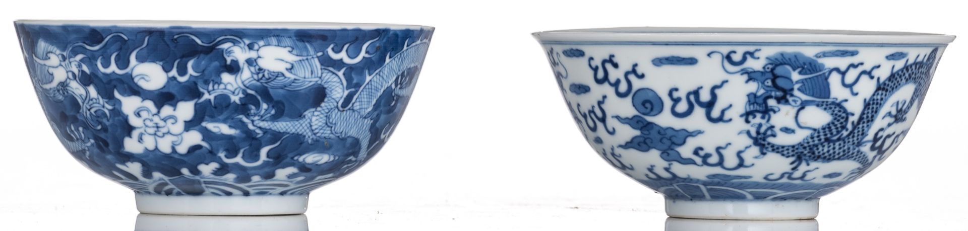 Two Chinese blue and white dragon decorated bowls, with a Kangxi mark, H 5,5 - 6 - ø 12,5 - 13 cm - Bild 2 aus 7