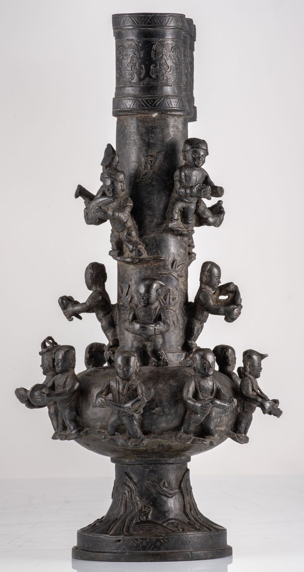 An archaic Chinese relief decorated bronze arrow vase, the body surrounded with boys, H 47,5 cm - Image 3 of 10