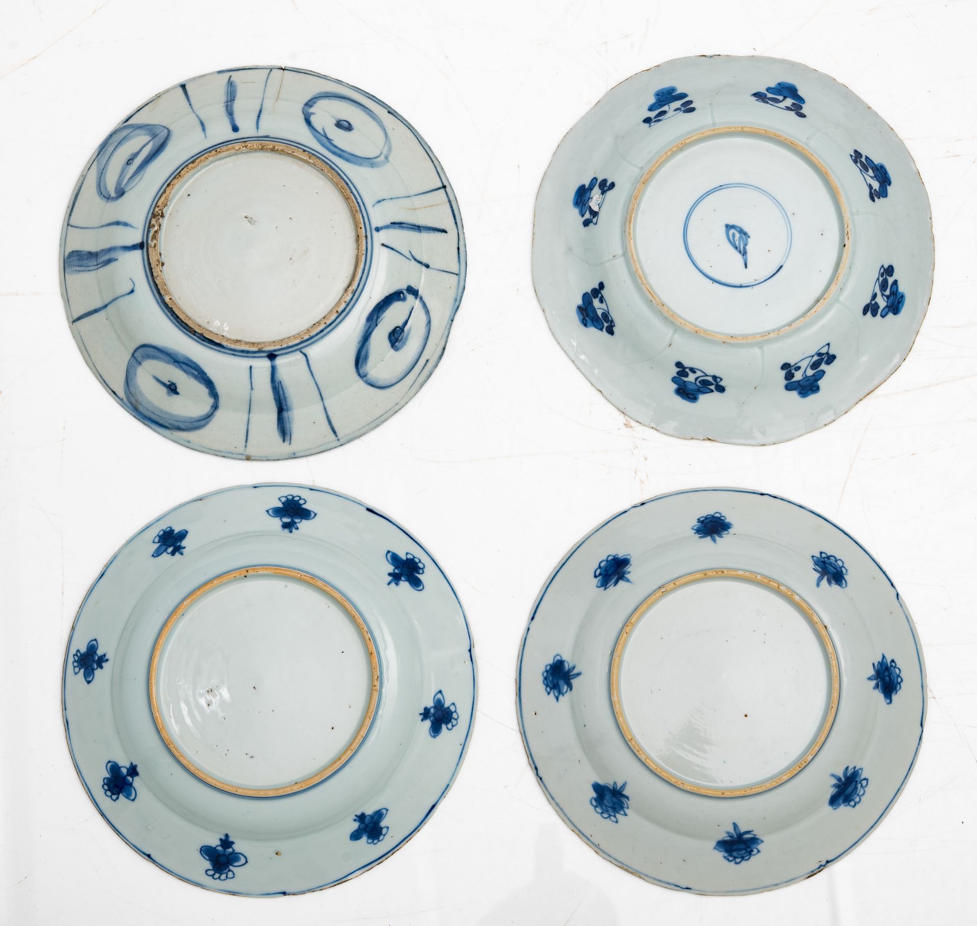 A lot of various Chinese blue and white porcelain items, consisting of a 'Kraak' dish, three dishes - Bild 3 aus 5