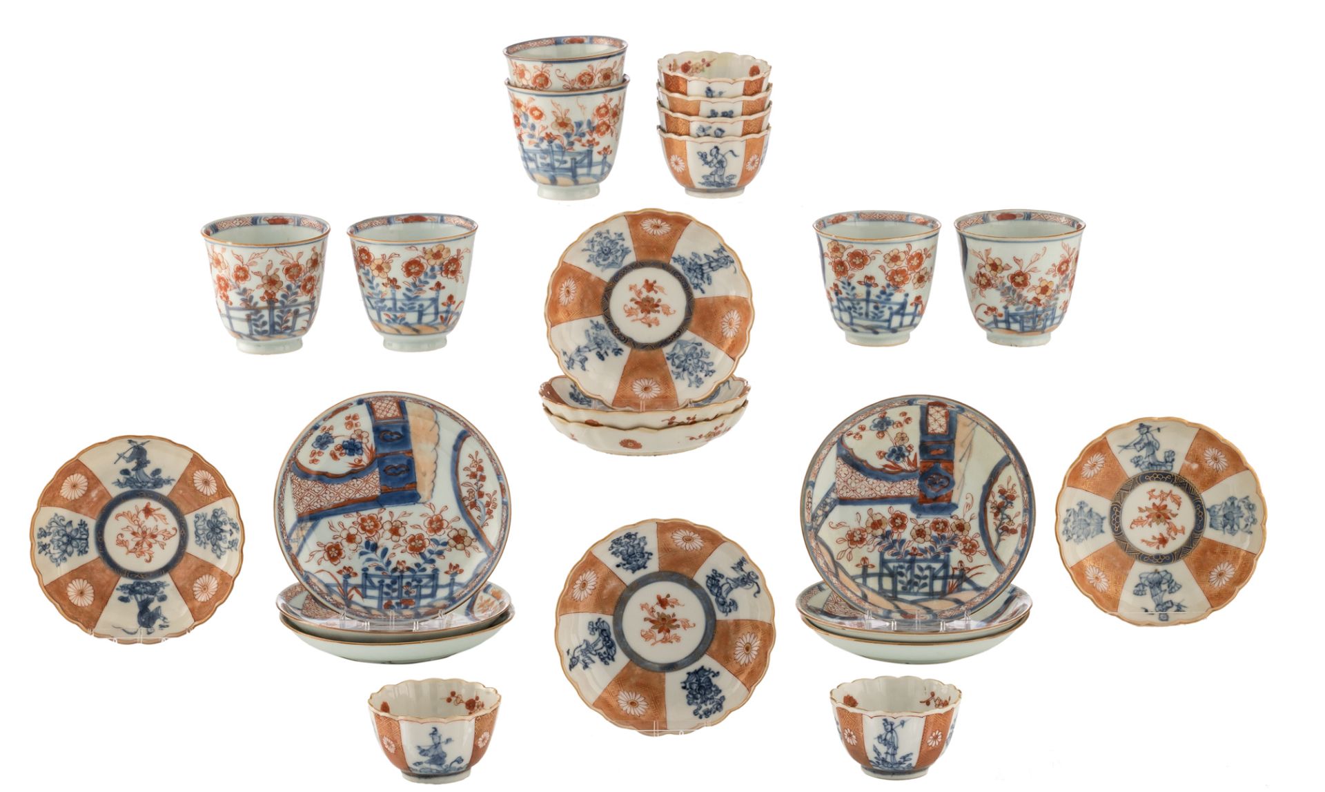 A lot of two Chinese Imari cup and saucer services, Yongzheng - Qianlong (ca 1730-1740), H 4-7 - ø 1