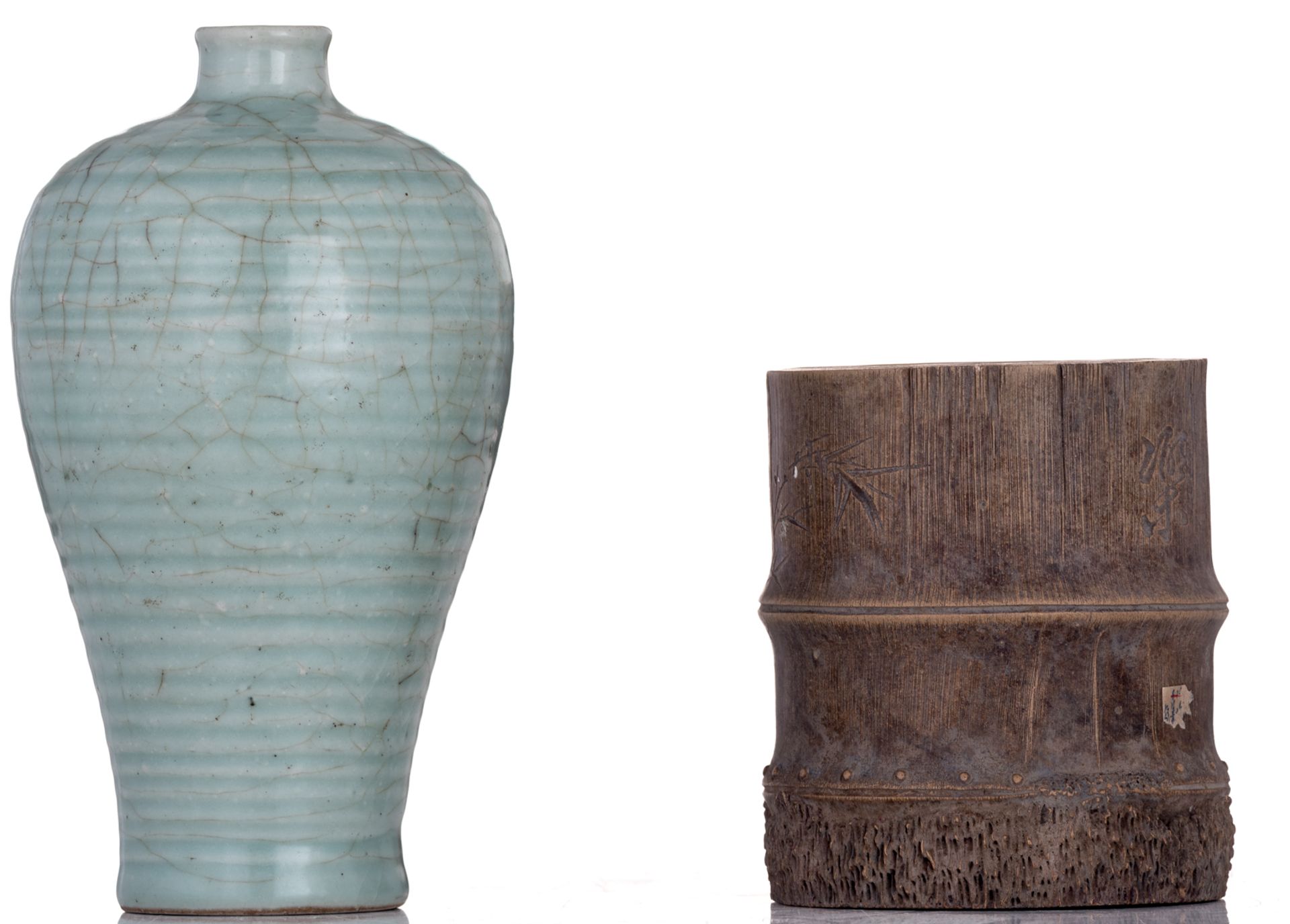 A Chinese celadon porcelain meiping vase, 19thC, H 19,5 cm; added a Chinese stoneware brush pot, sha - Image 3 of 8