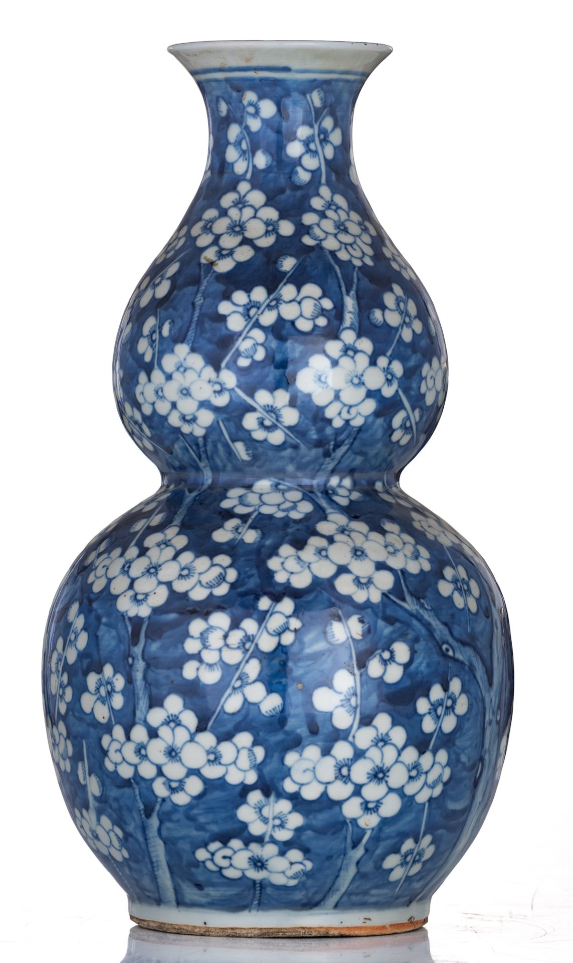 A Chinese blue and white double gourd vase, decorated with prunus, H 41,5 cm - Image 3 of 6