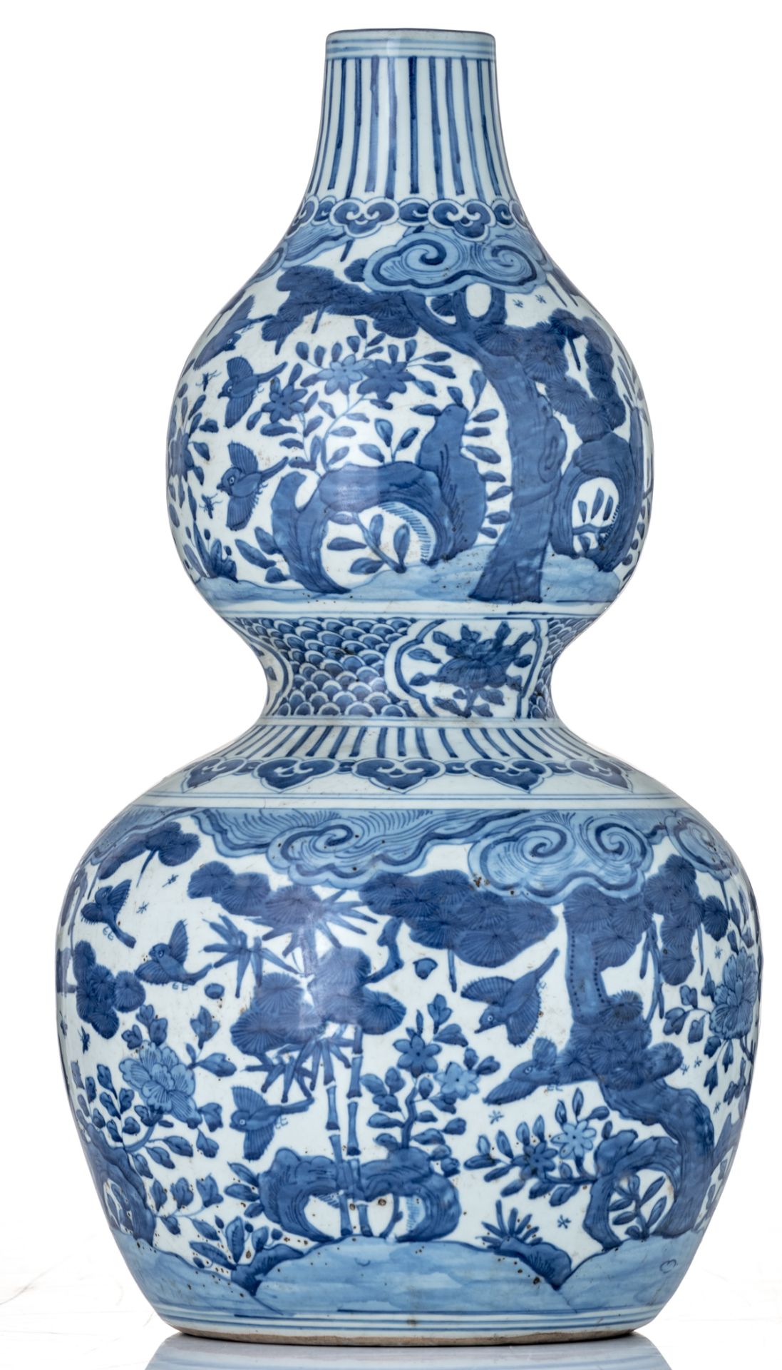 A Chinese blue and white double gourd vase, decorated with birds, wandering between the three friend - Bild 3 aus 6