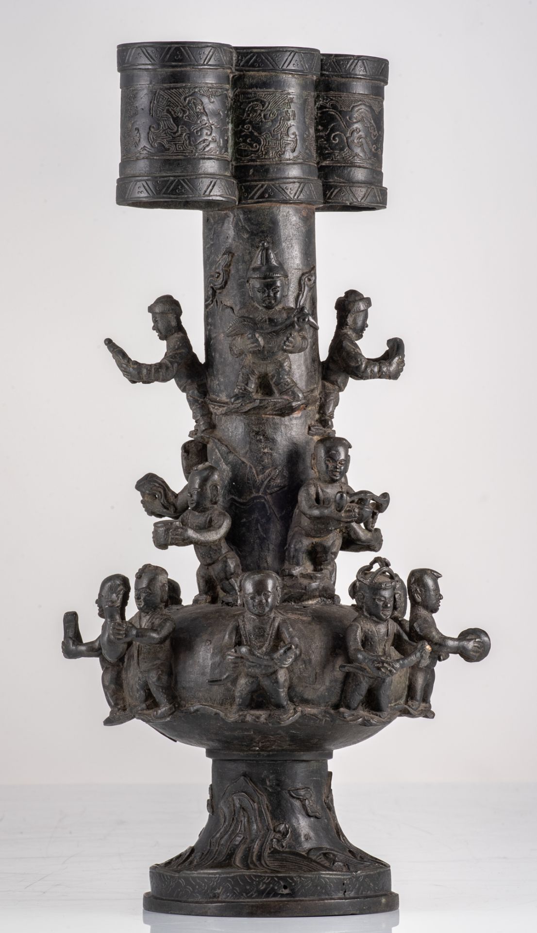 An archaic Chinese relief decorated bronze arrow vase, the body surrounded with boys, H 47,5 cm - Image 8 of 10