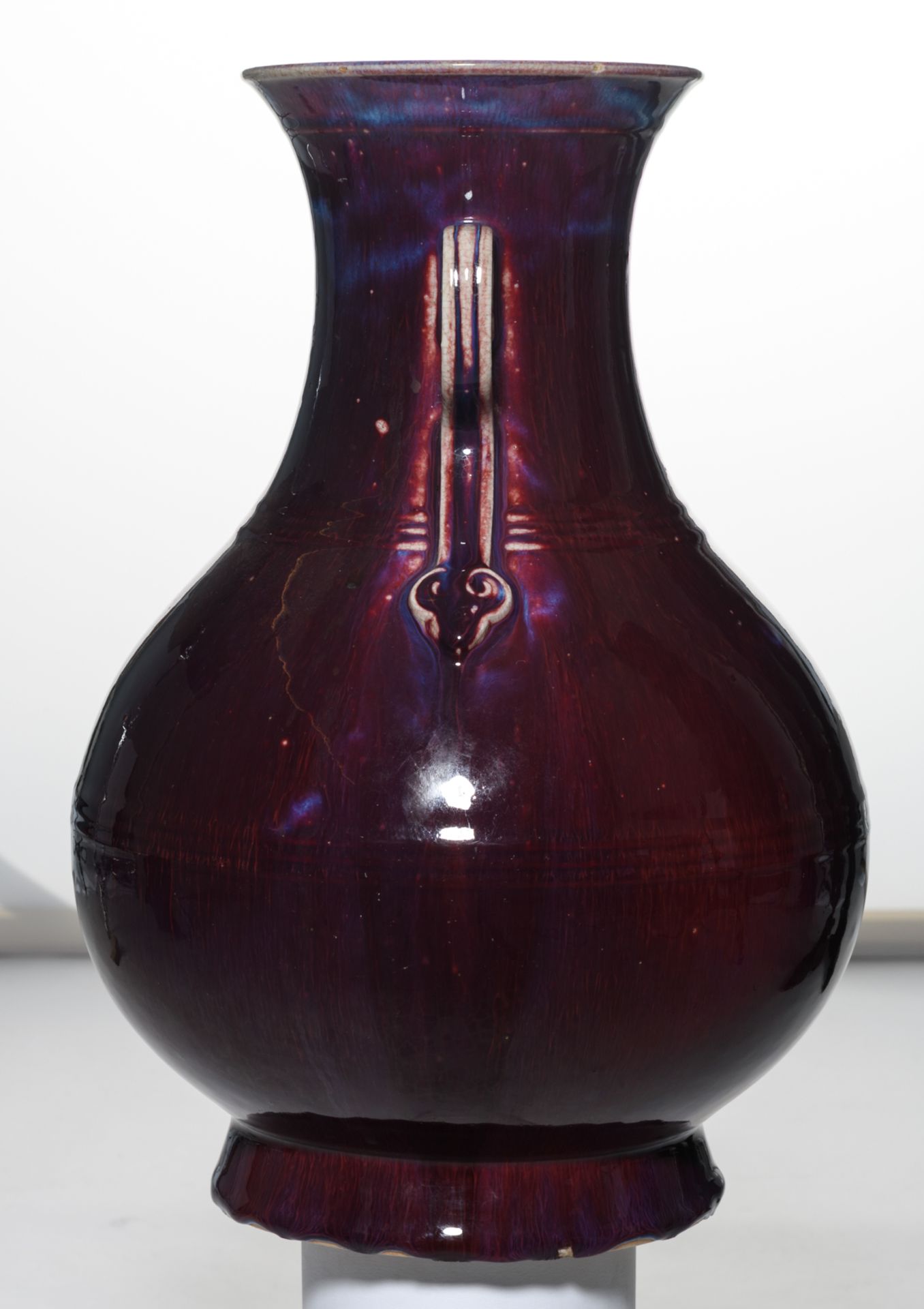 A Chinese flambé glazed baluster shaped vase with a Yongzheng mark, H 37 cm - Bild 4 aus 6